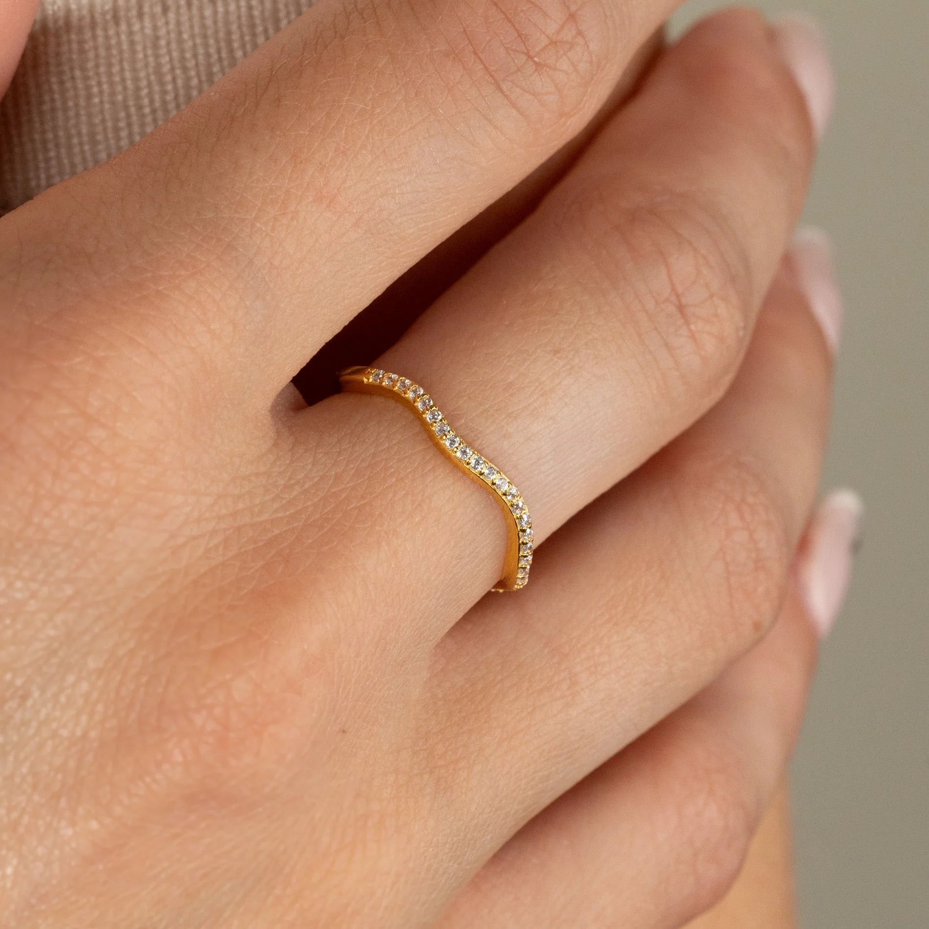 GAIA CRYSTAL GOLDEN RING
