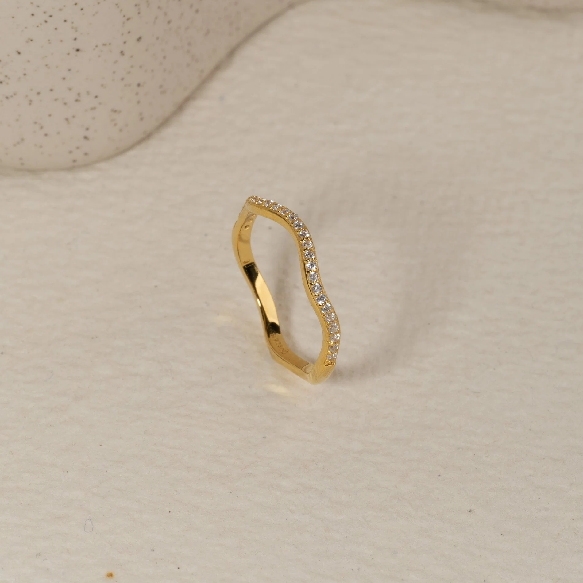 GAIA CRYSTAL GOLDEN RING - Image 2