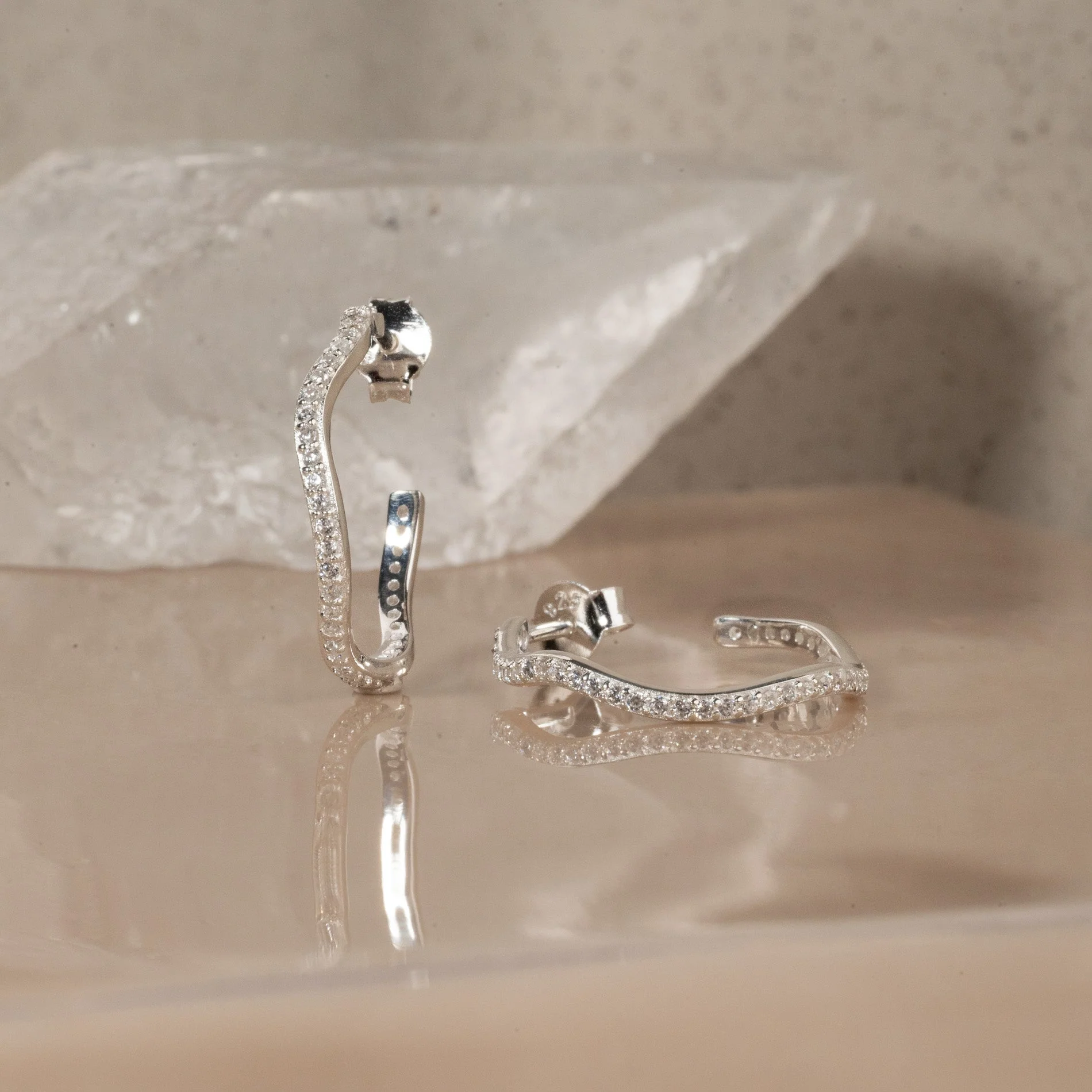 GAIA CRYSTAL SILVER CREOL EARRING - Image 6