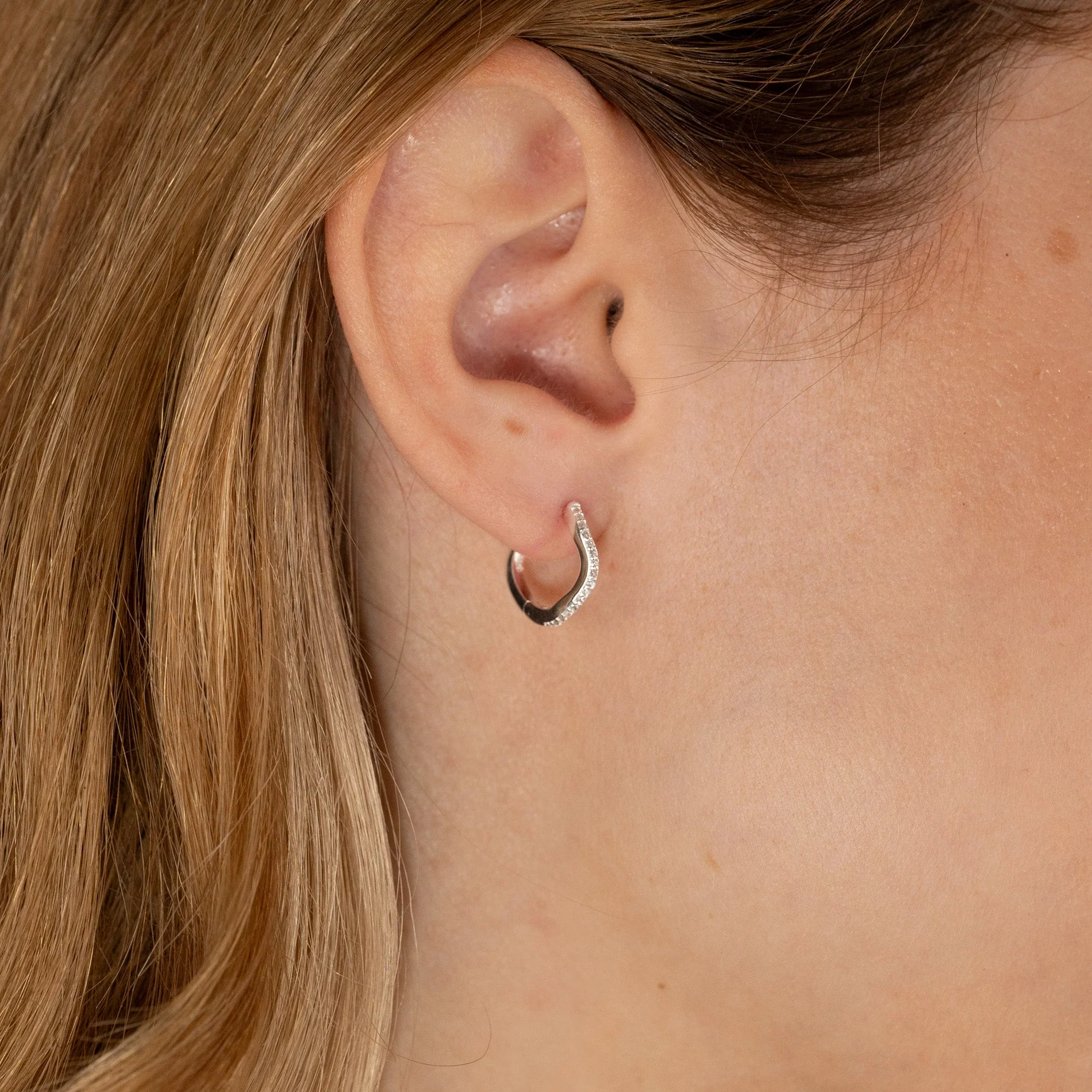 GAIA CRYSTAL SILVER HUGGIE EARRING - Image 3