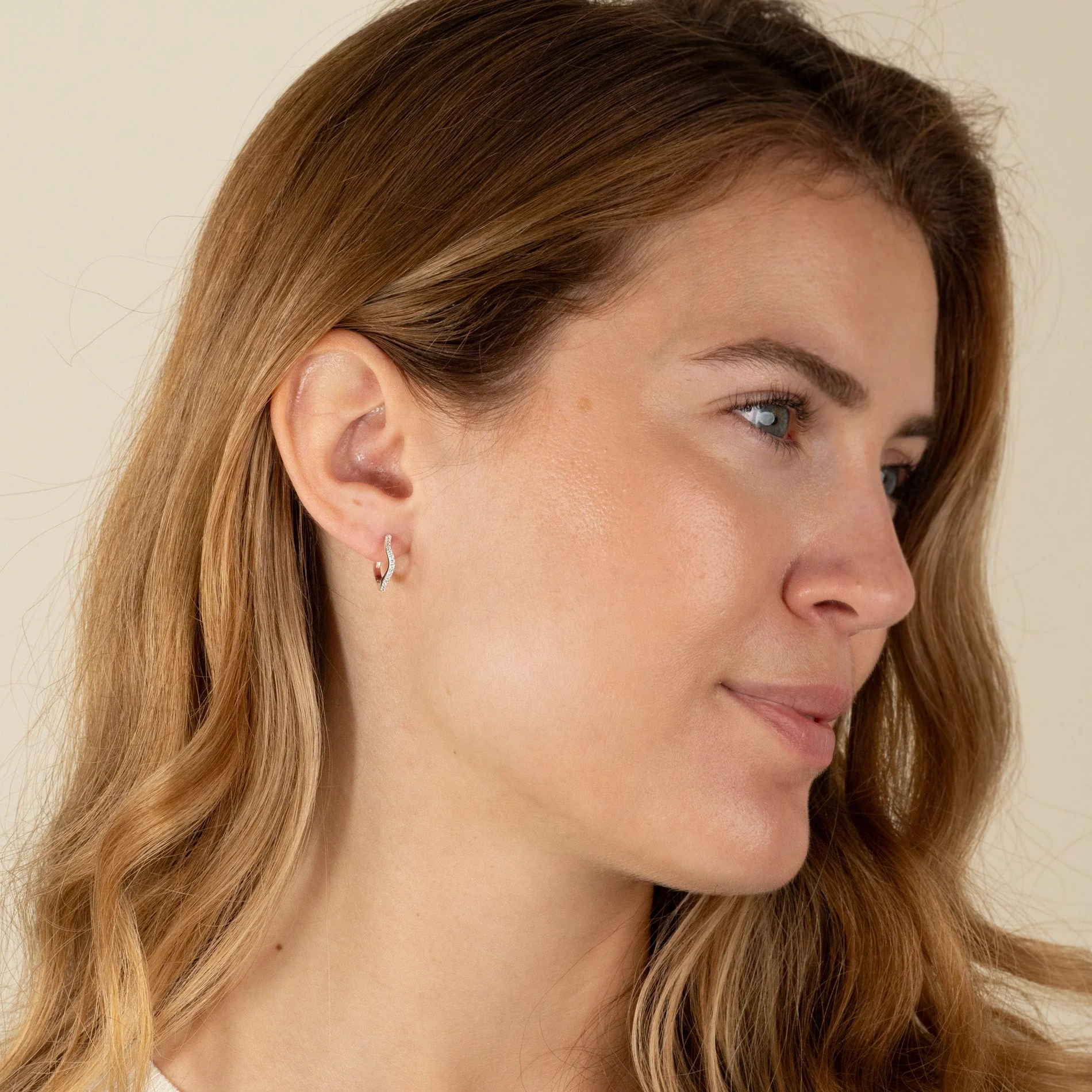GAIA CRYSTAL SILVER HUGGIE EARRING - Image 5