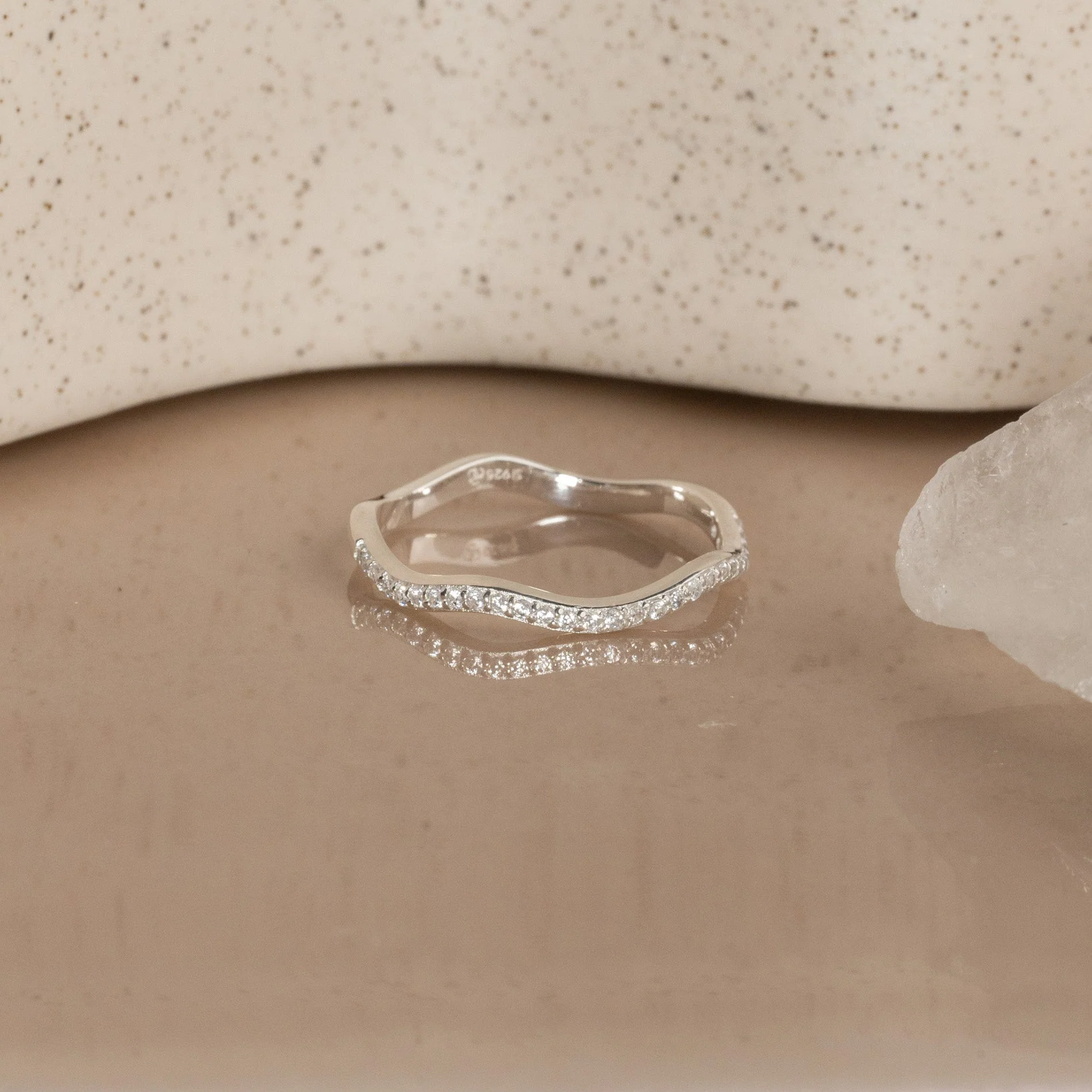 GAIA CRYSTAL SILVER RING - Image 3