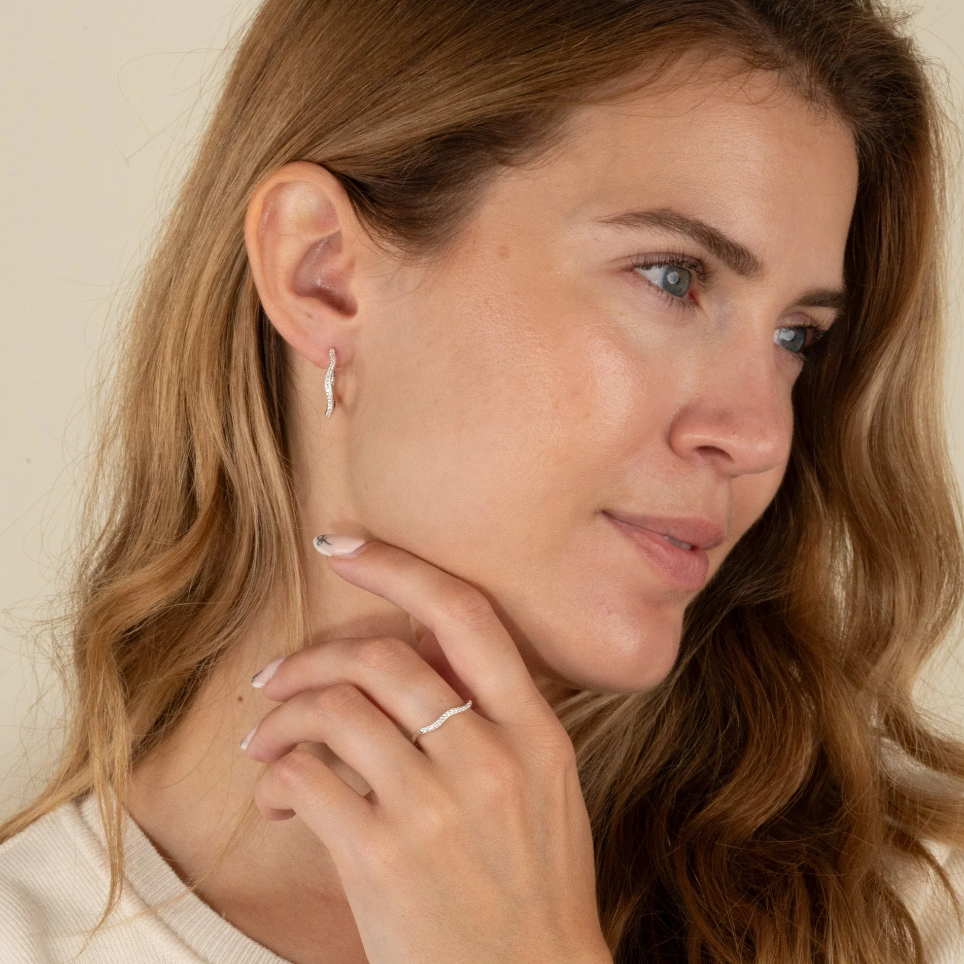 GAIA CRYSTAL SILVER RING - Image 8