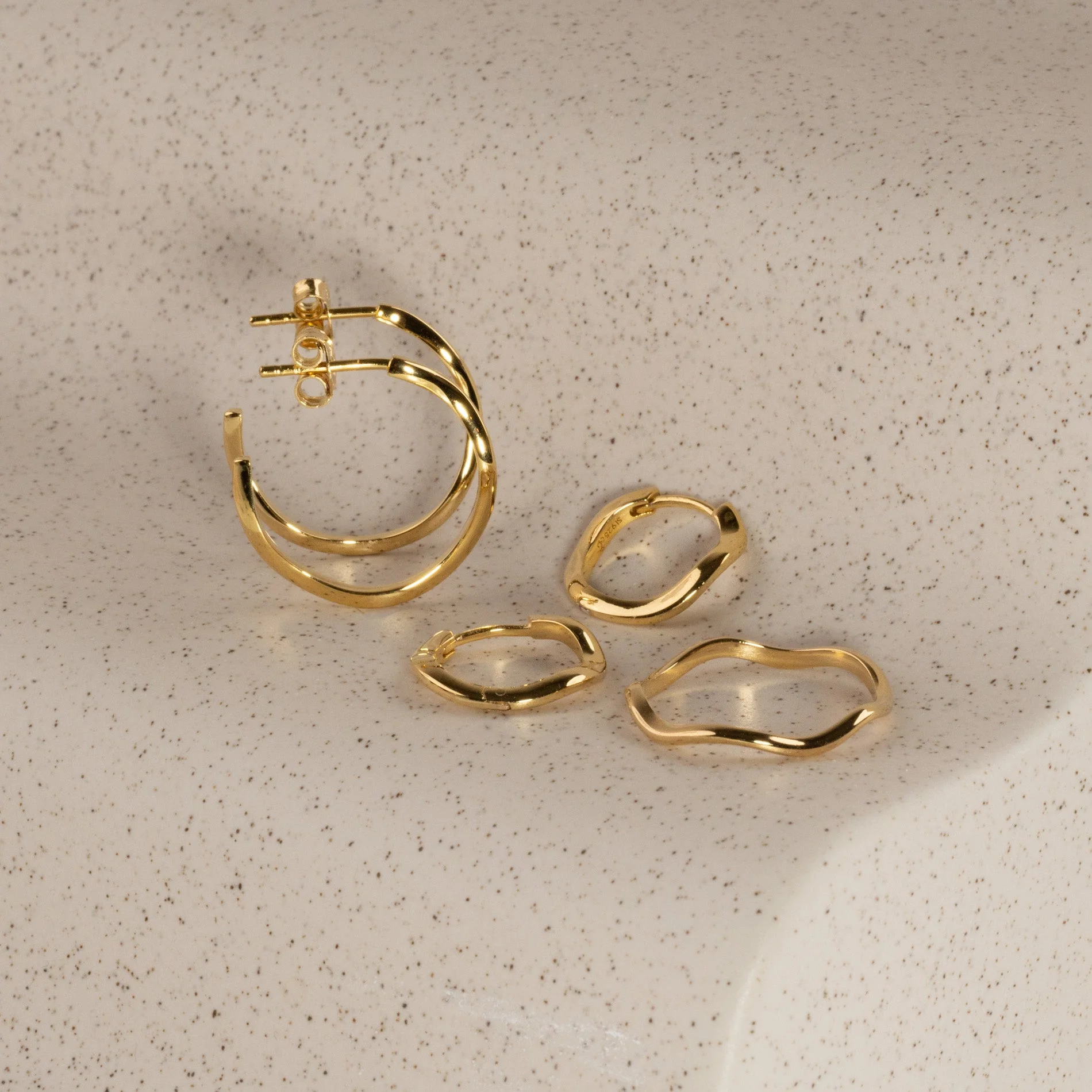 GAIA GOLDEN HUGGIE EARRING - Image 9