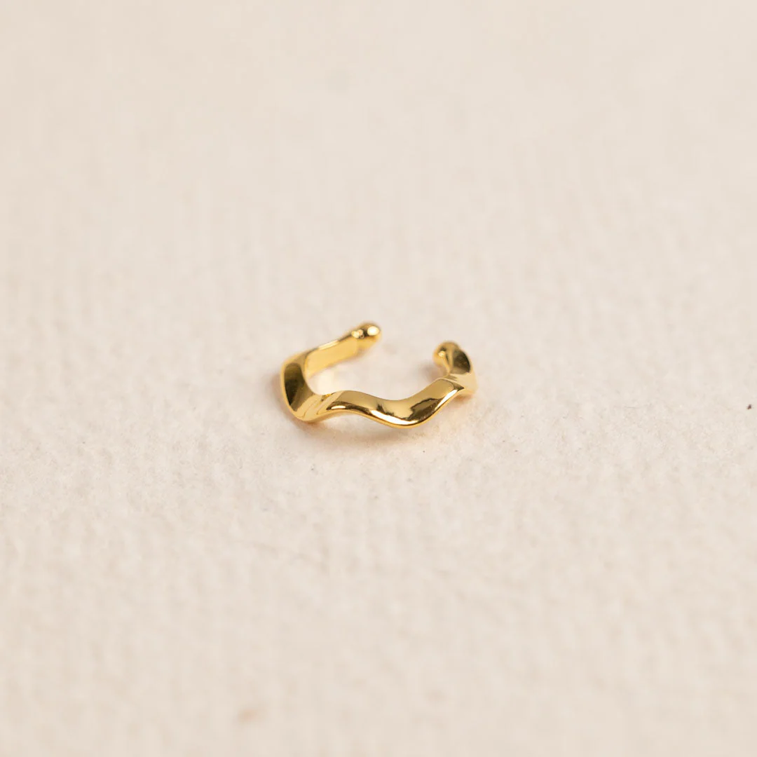 GALIA GOLDEN EAR CUFF