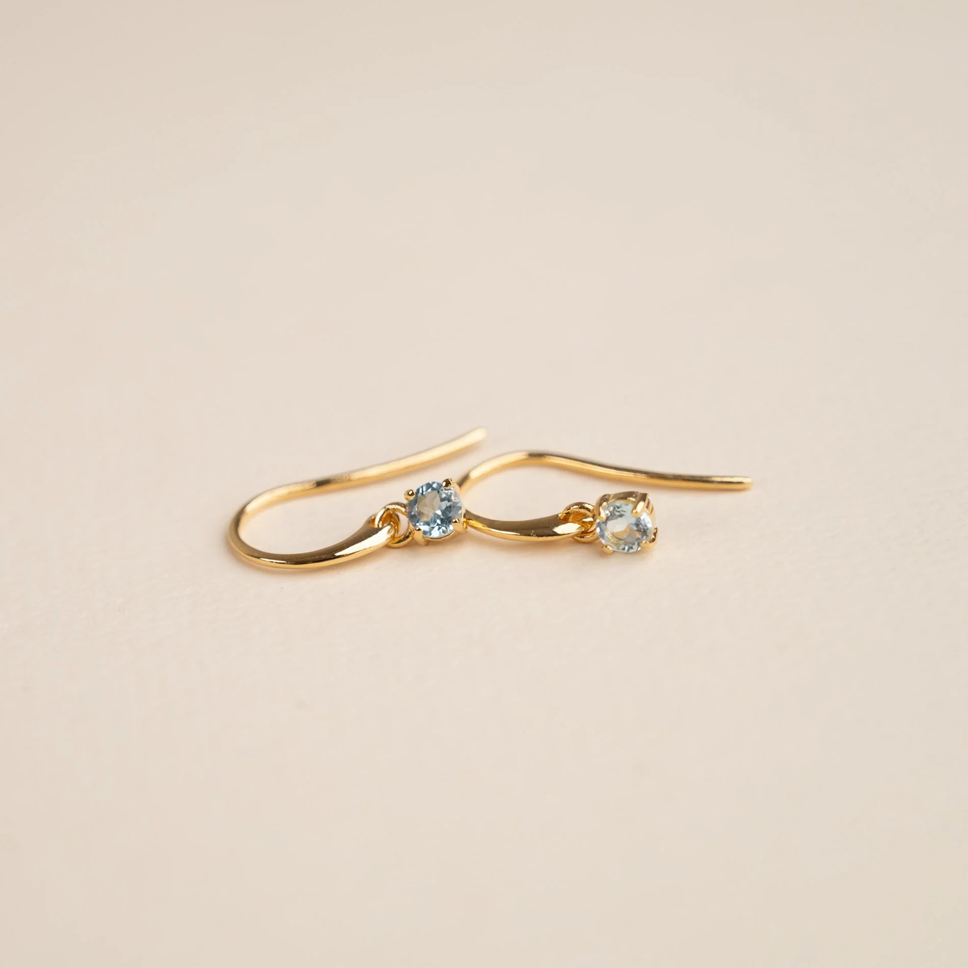 GEMMA BLUE TOPAZ GOLDEN HOOK EARRING - Image 5