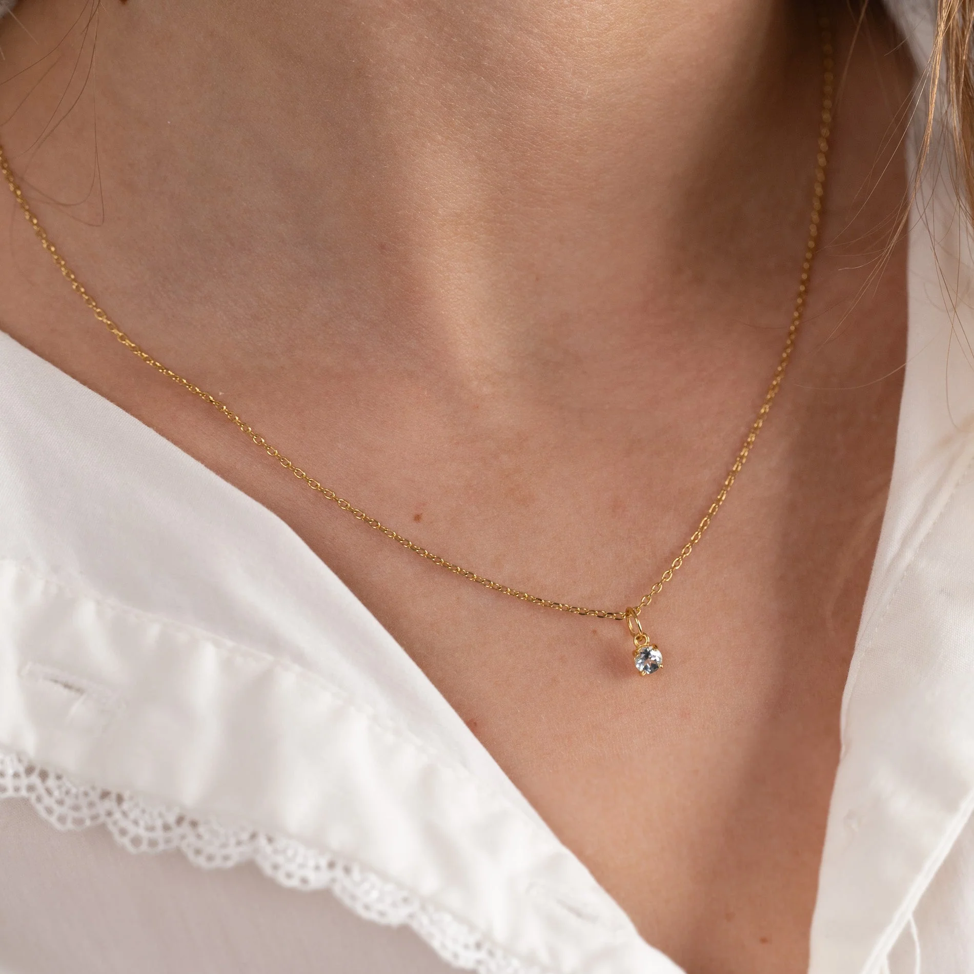 GEMMA BLUE TOPAZ GOLDEN PENDANT - Image 5