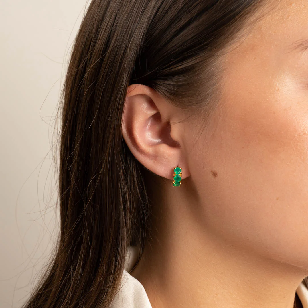 GEMMA GREEN AGATE GOLDEN HUGGIE EARRING - Image 3