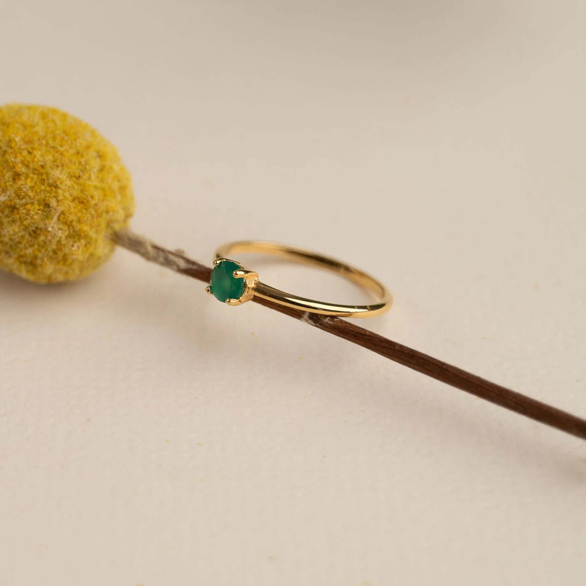 GEMMA GREEN AGATE GOLDEN RING - Image 4