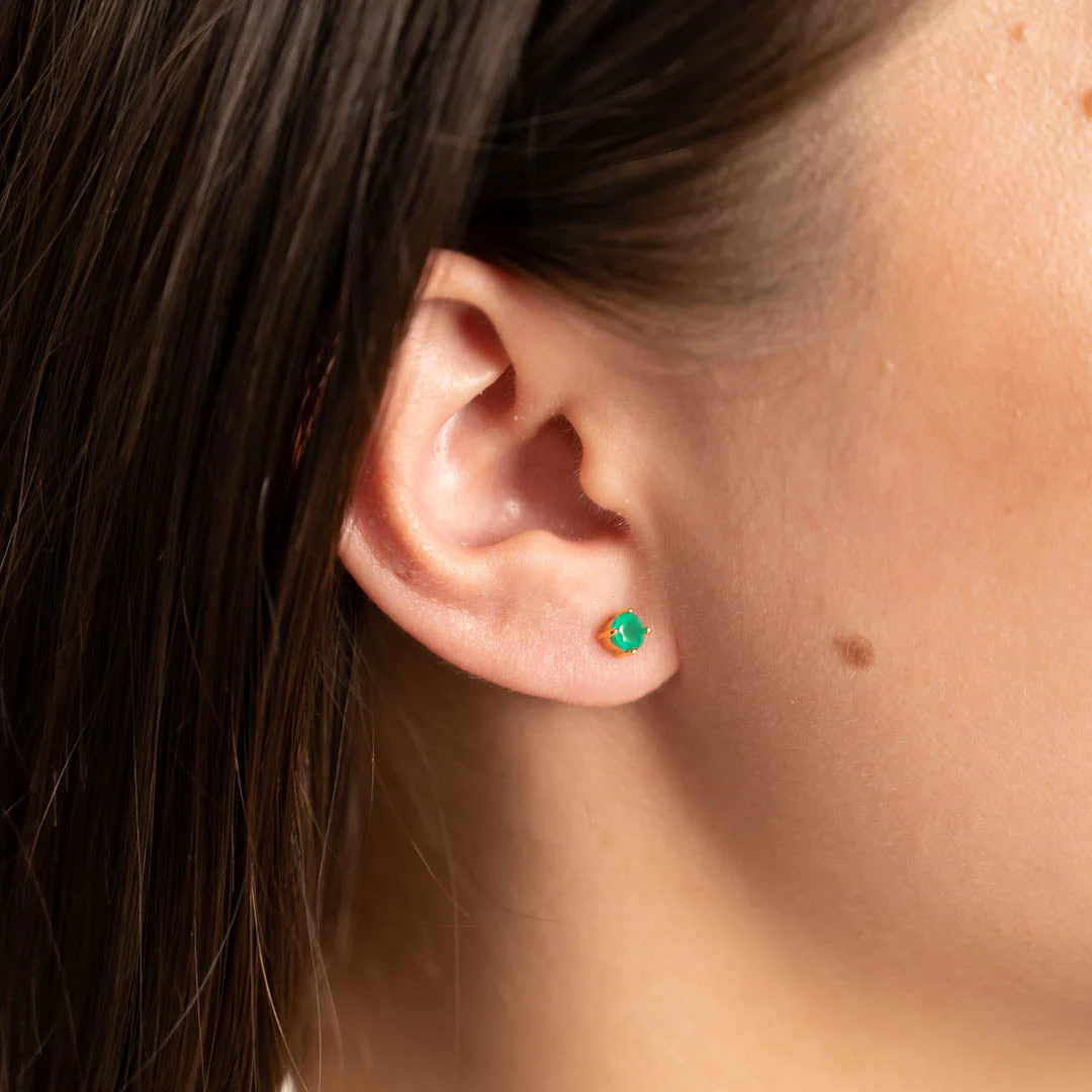 GEMMA GREEN AGATE GOLDEN STUD EARRING - Image 2