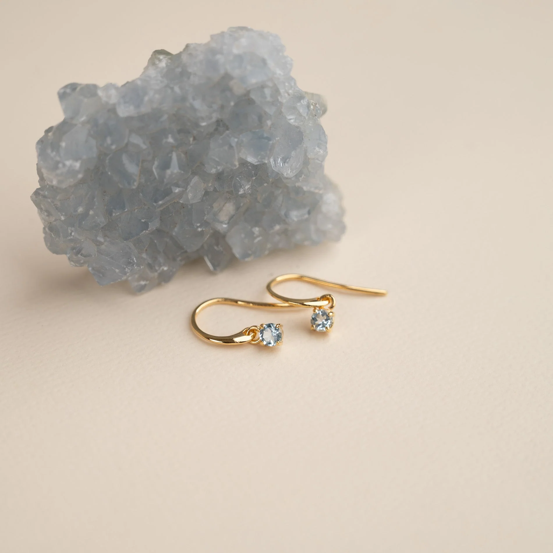 GEMMA HOOK EARRING - Image 5