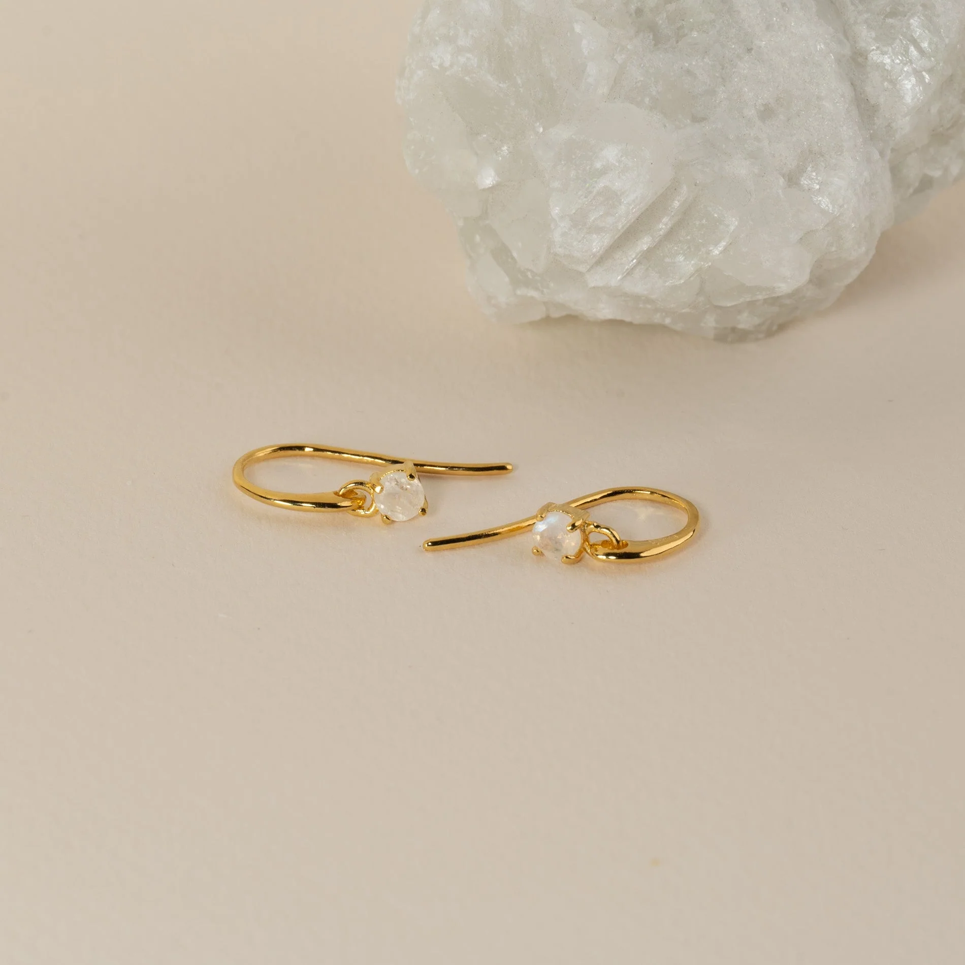GEMMA MOONSTONE GOLDEN HOOK EARRING - Image 3