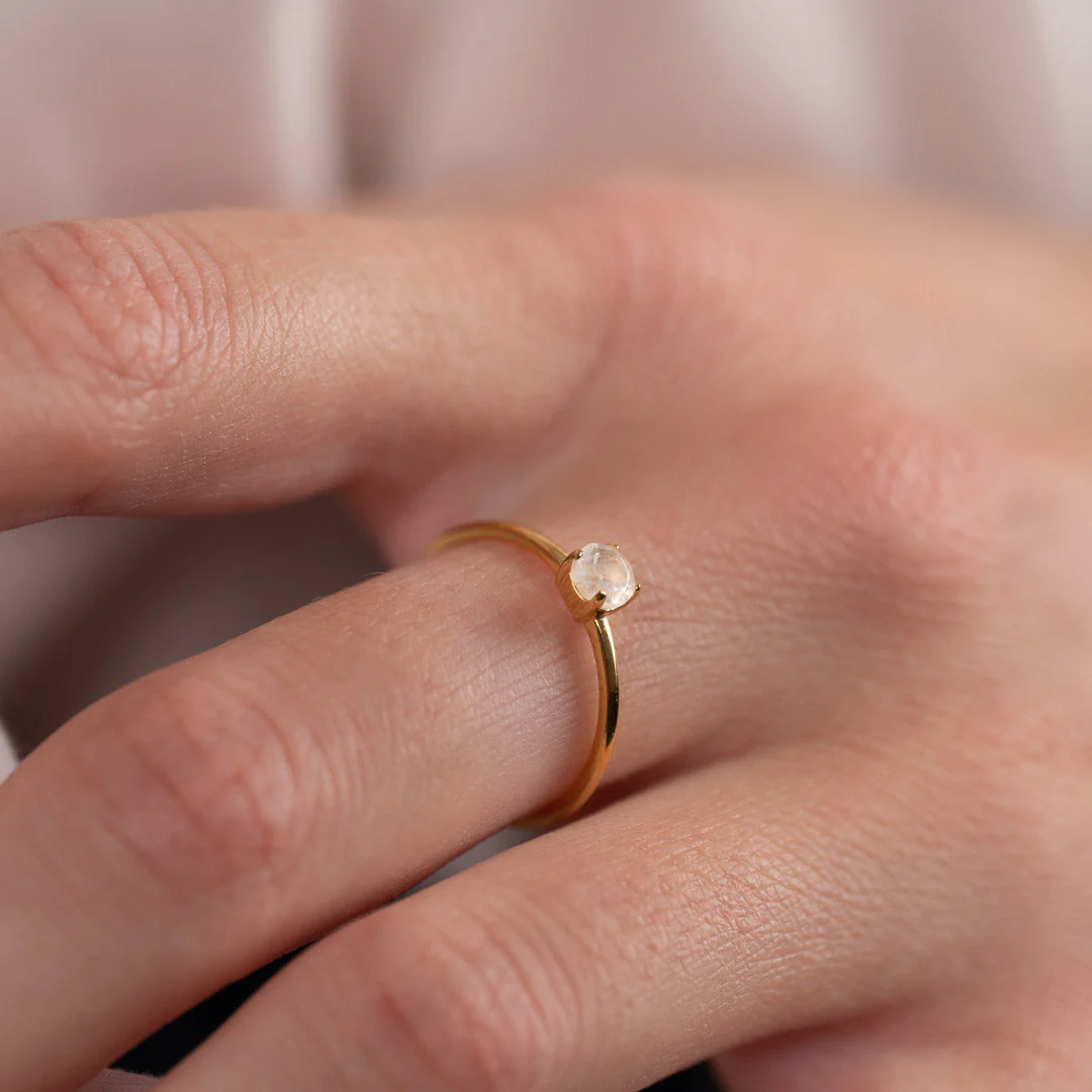 GEMMA MOONSTONE GOLDEN RING - Image 2