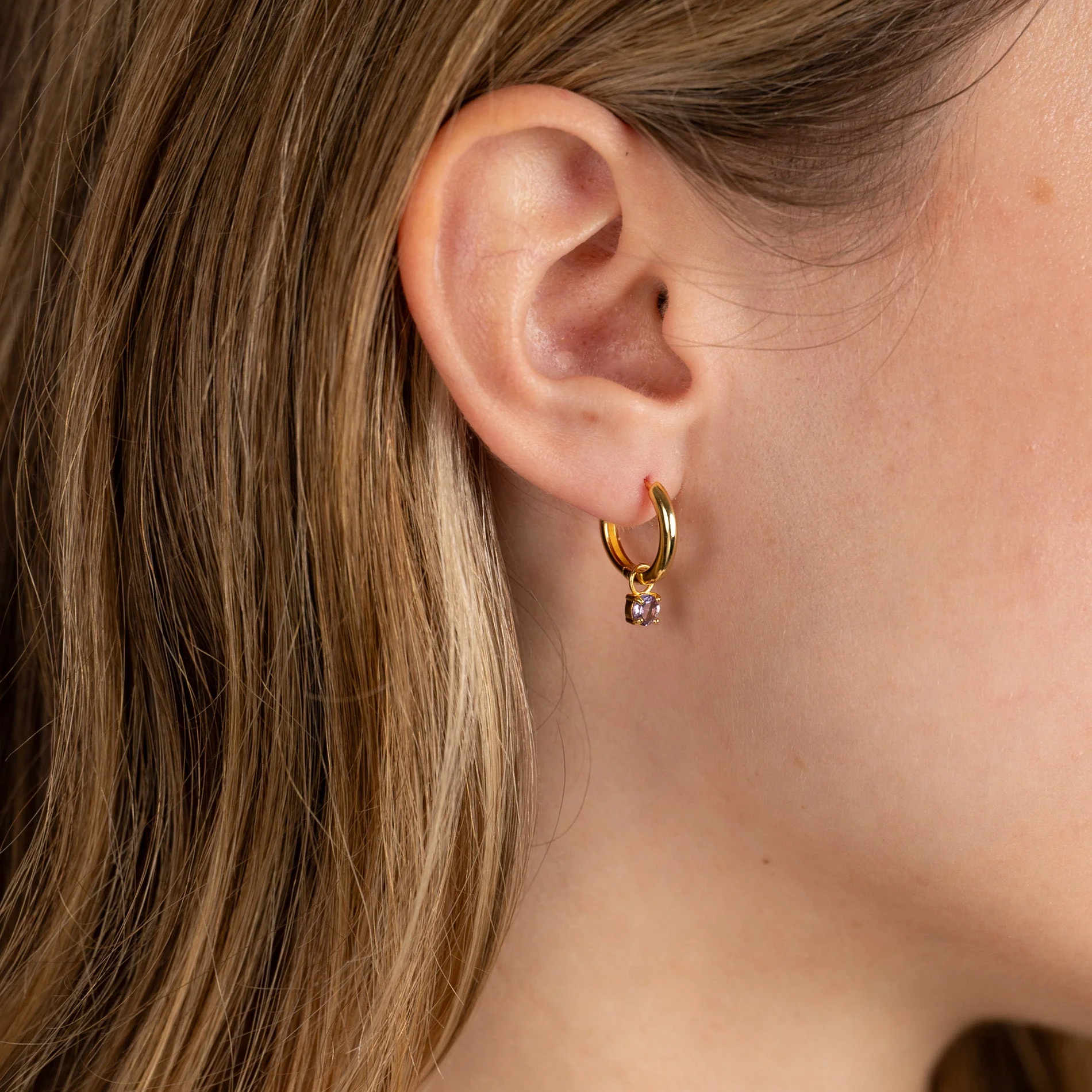 GEMMA PURPLE AMETHYST / ELINA SMALL GOLDEN CREOL EARRING - Image 8