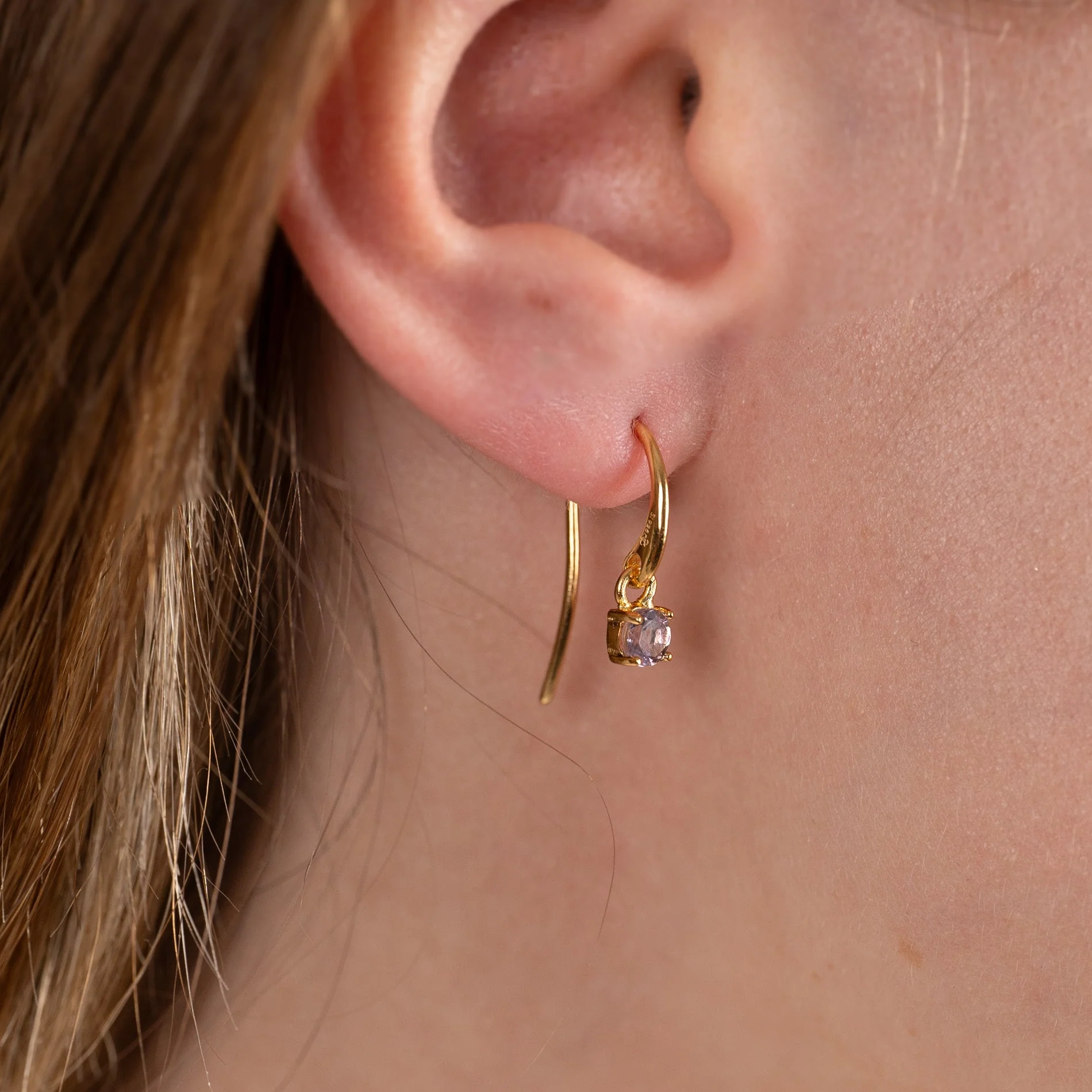 GEMMA PURPLE AMETHYST GOLDEN HOOK EARRING - Image 2