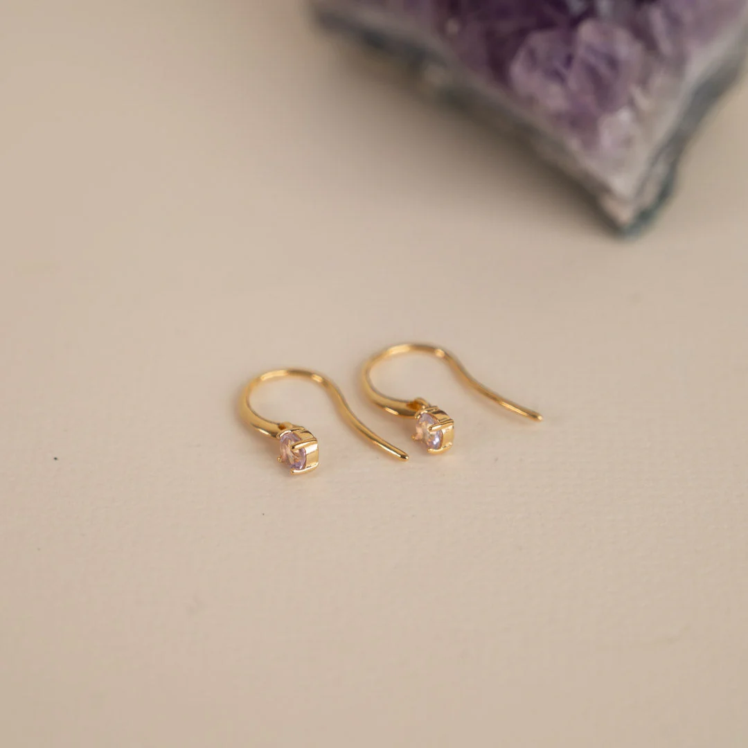 GEMMA PURPLE AMETHYST GOLDEN HOOK EARRING - Image 3