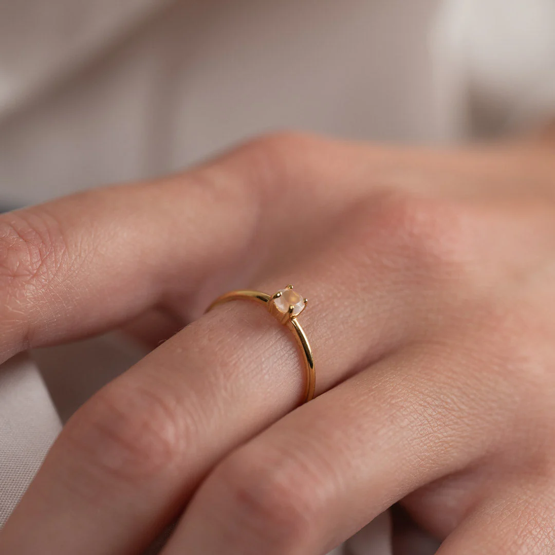 GEMMA ROSE QUARTZ GOLDEN RING - Image 4