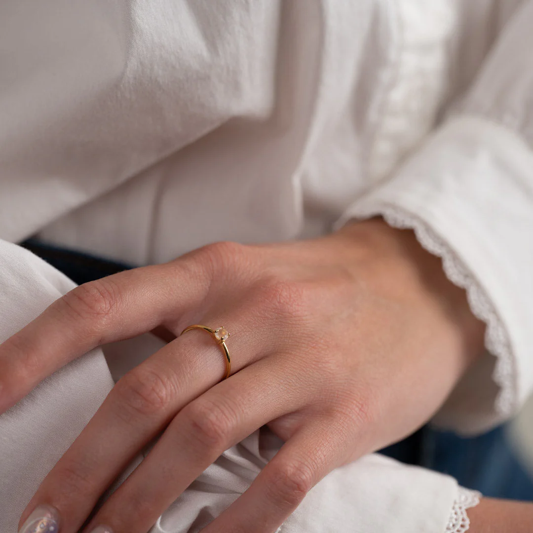 GEMMA ROSE QUARTZ GOLDEN RING - Image 6