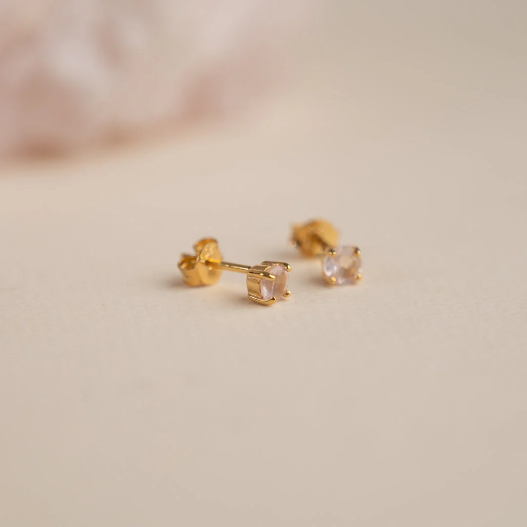 GEMMA ROSE QUARTZ GOLDEN STUD EARRING - Image 5