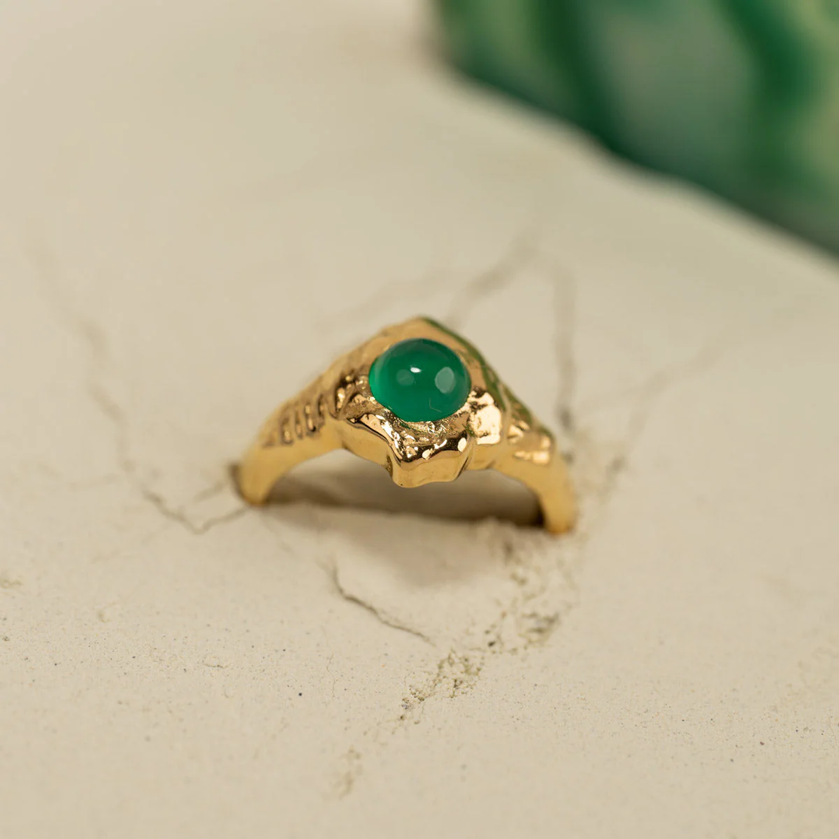 GIGI GREEN AGATE GOLDEN RING - Image 3