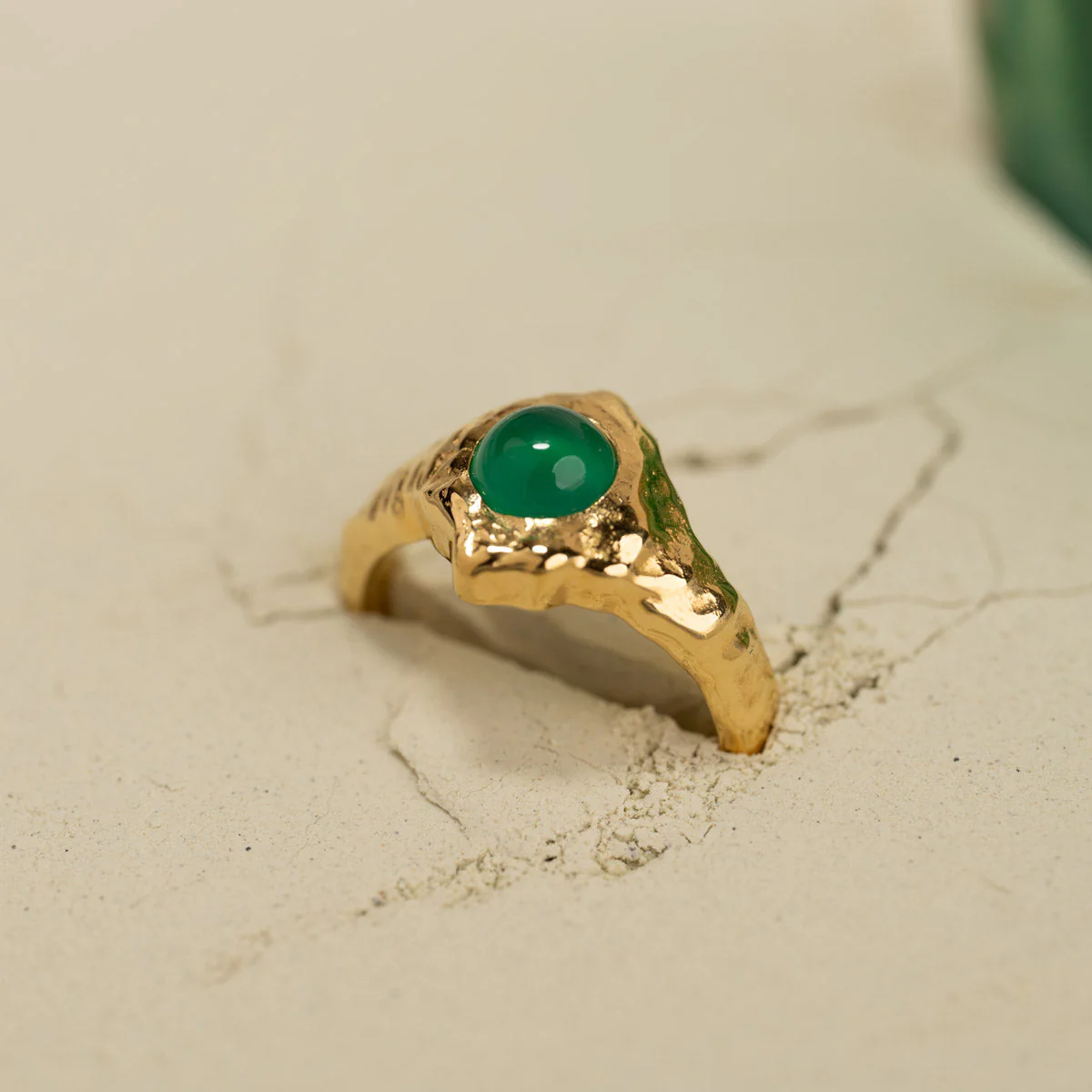 GIGI GREEN AGATE GOLDEN RING - Image 4