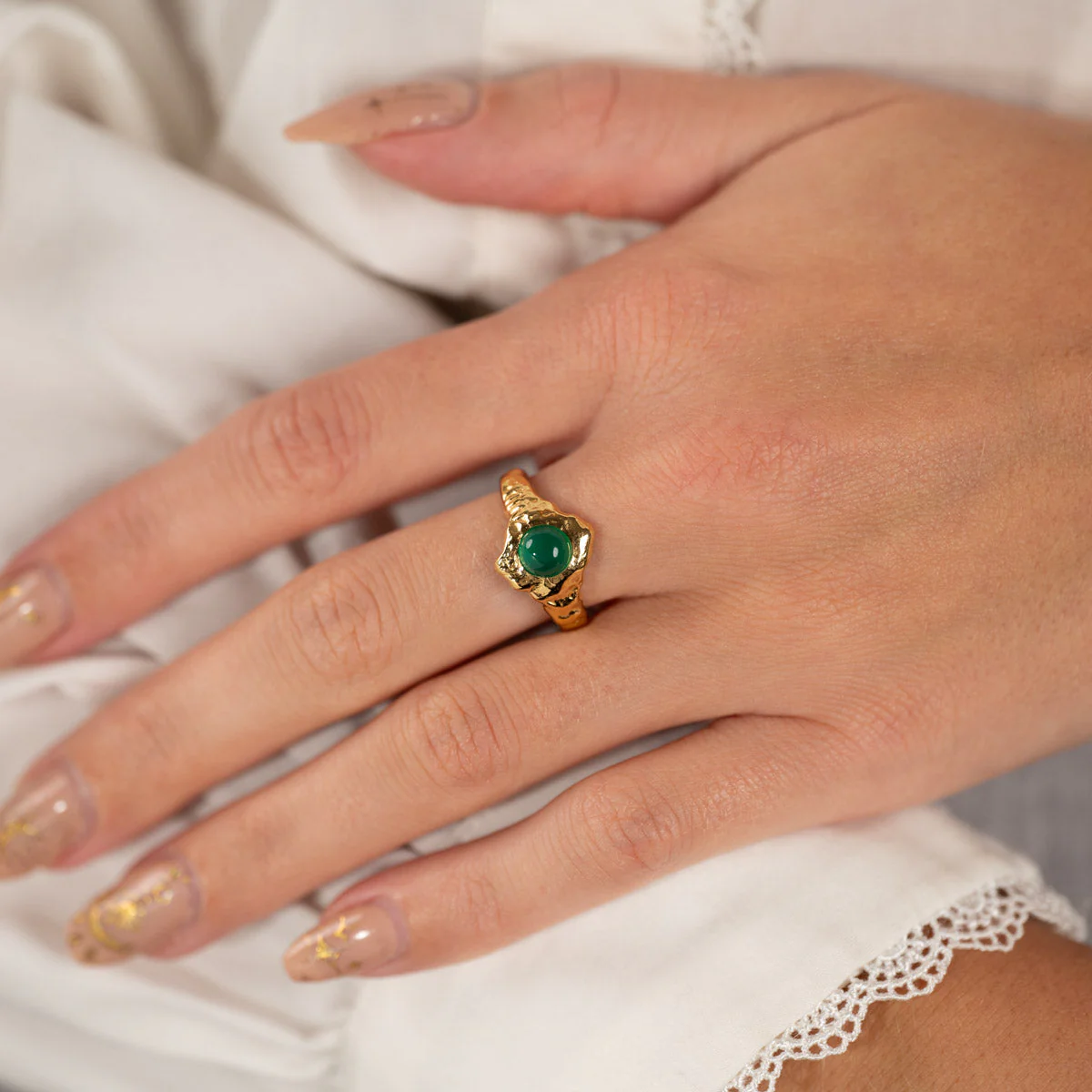 GIGI GREEN AGATE GOLDEN RING - Image 5