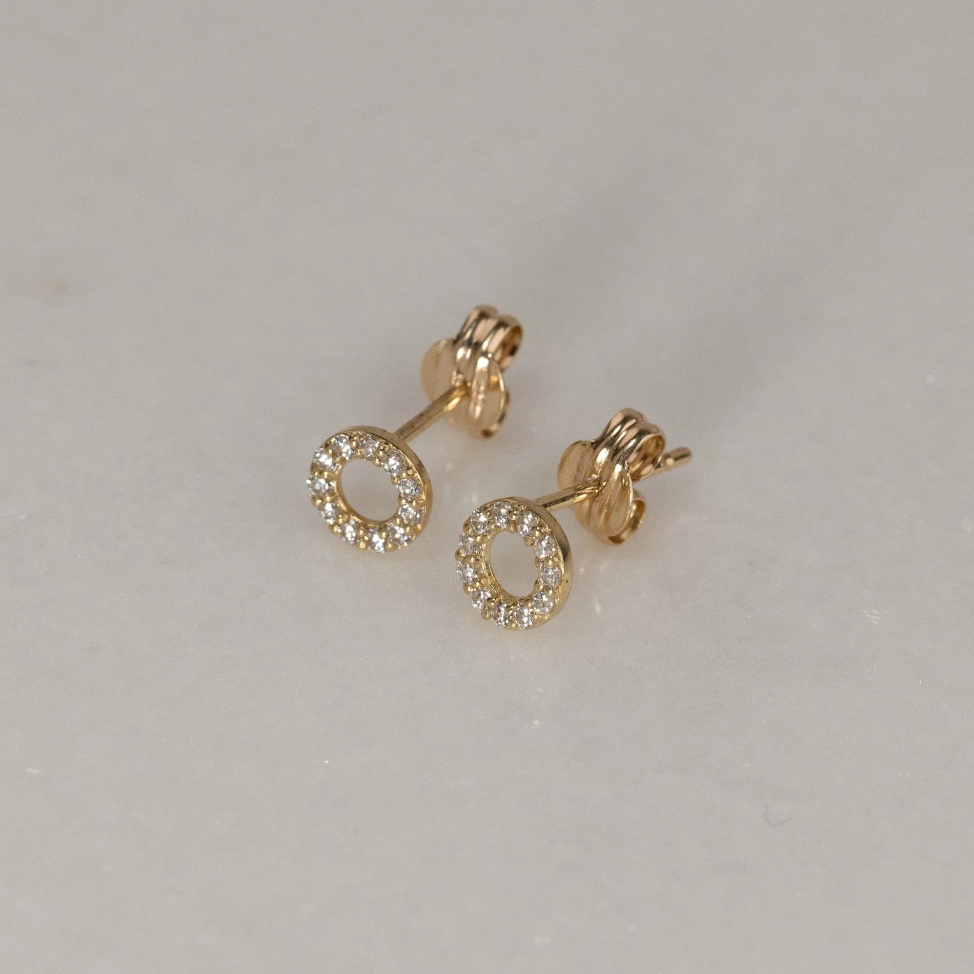 GLORIA CRYSTAL MINI SOLID GOLD EARRING - Image 5