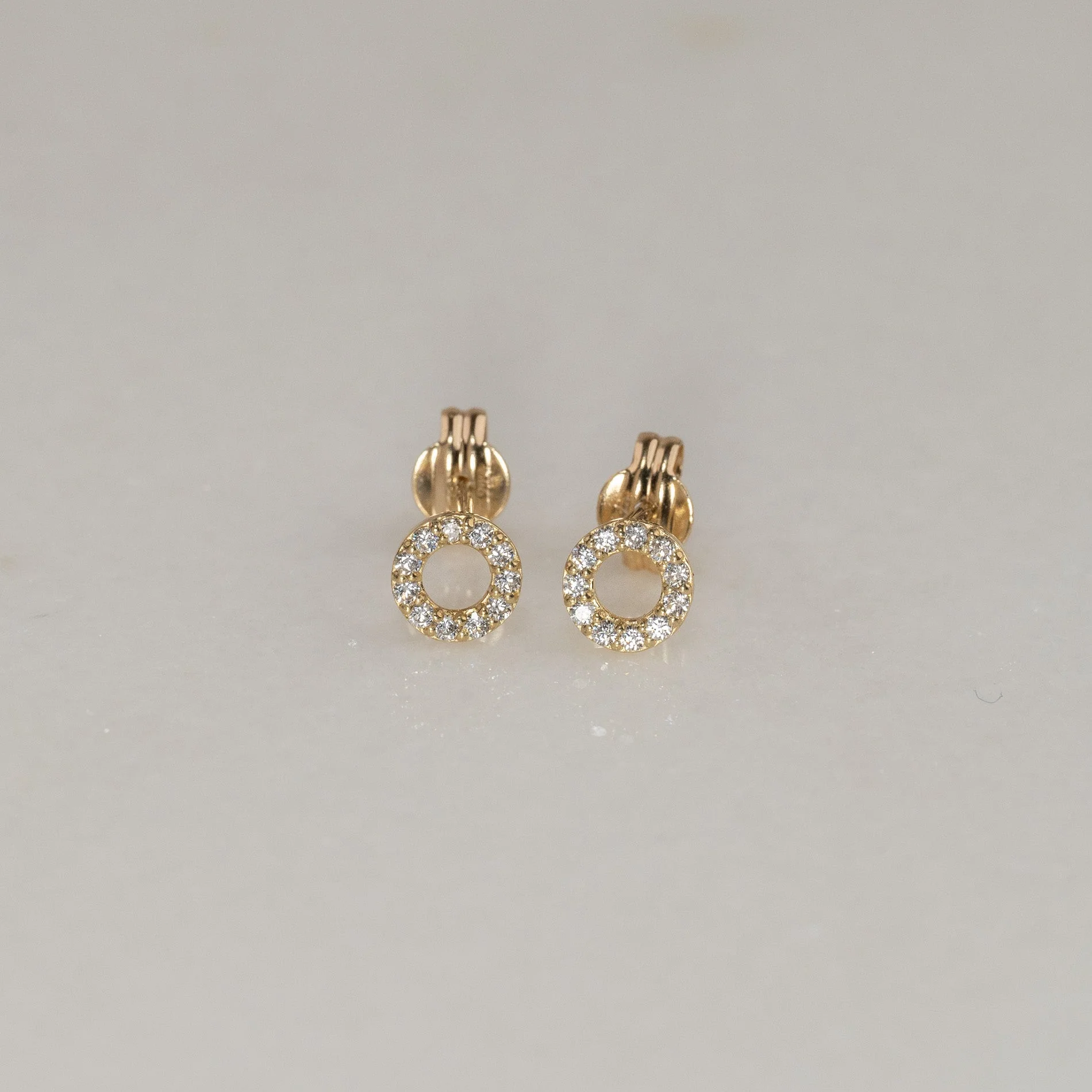 GLORIA CRYSTAL MINI SOLID GOLD EARRING - Image 6