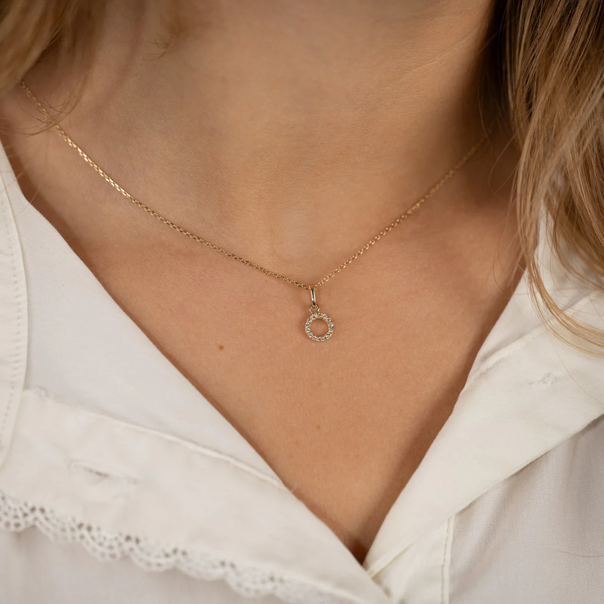 GLORIA CRYSTAL SOLID GOLD PENDANT - Image 7