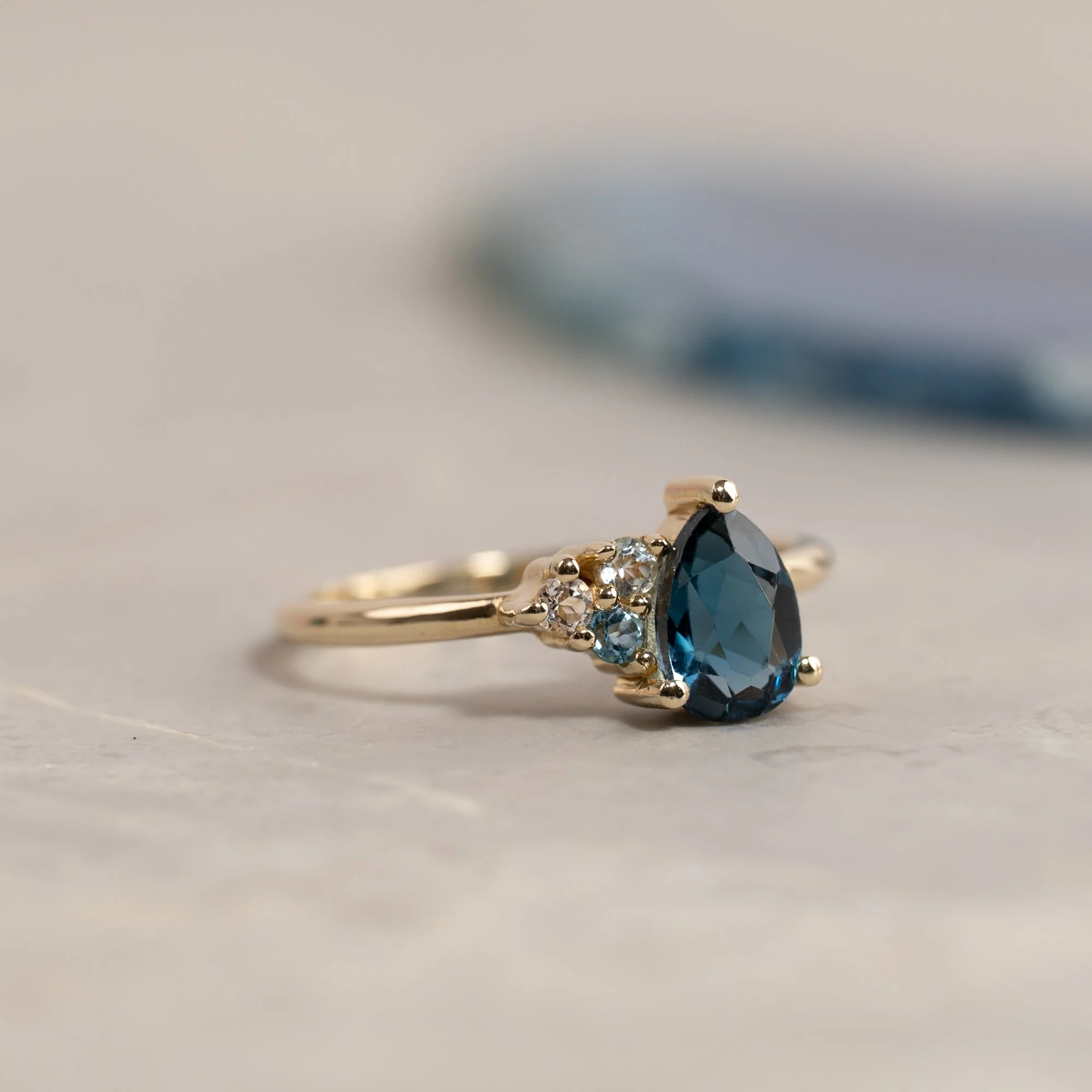 GYDA LONDON TOPAZ SOLID GOLD RING - Image 5