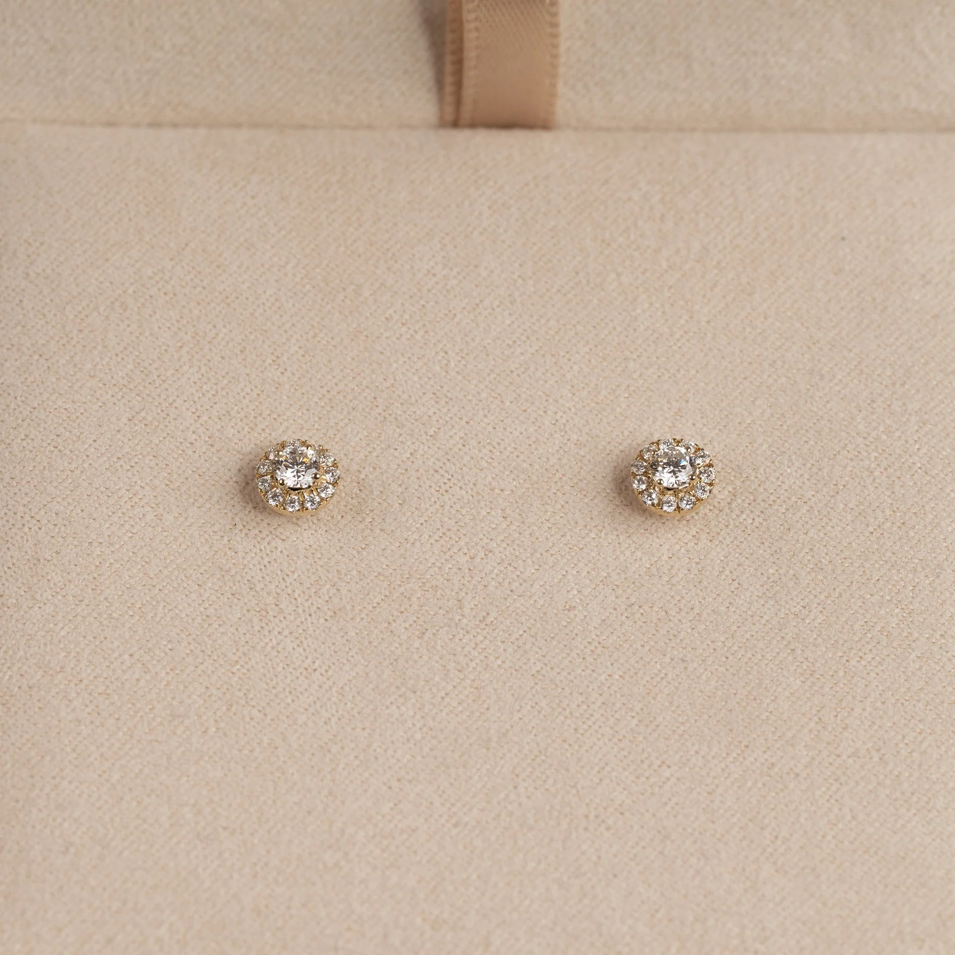 HALO LAB-DIAMOND STUD EARRING - 0.33ct - YG - Image 6