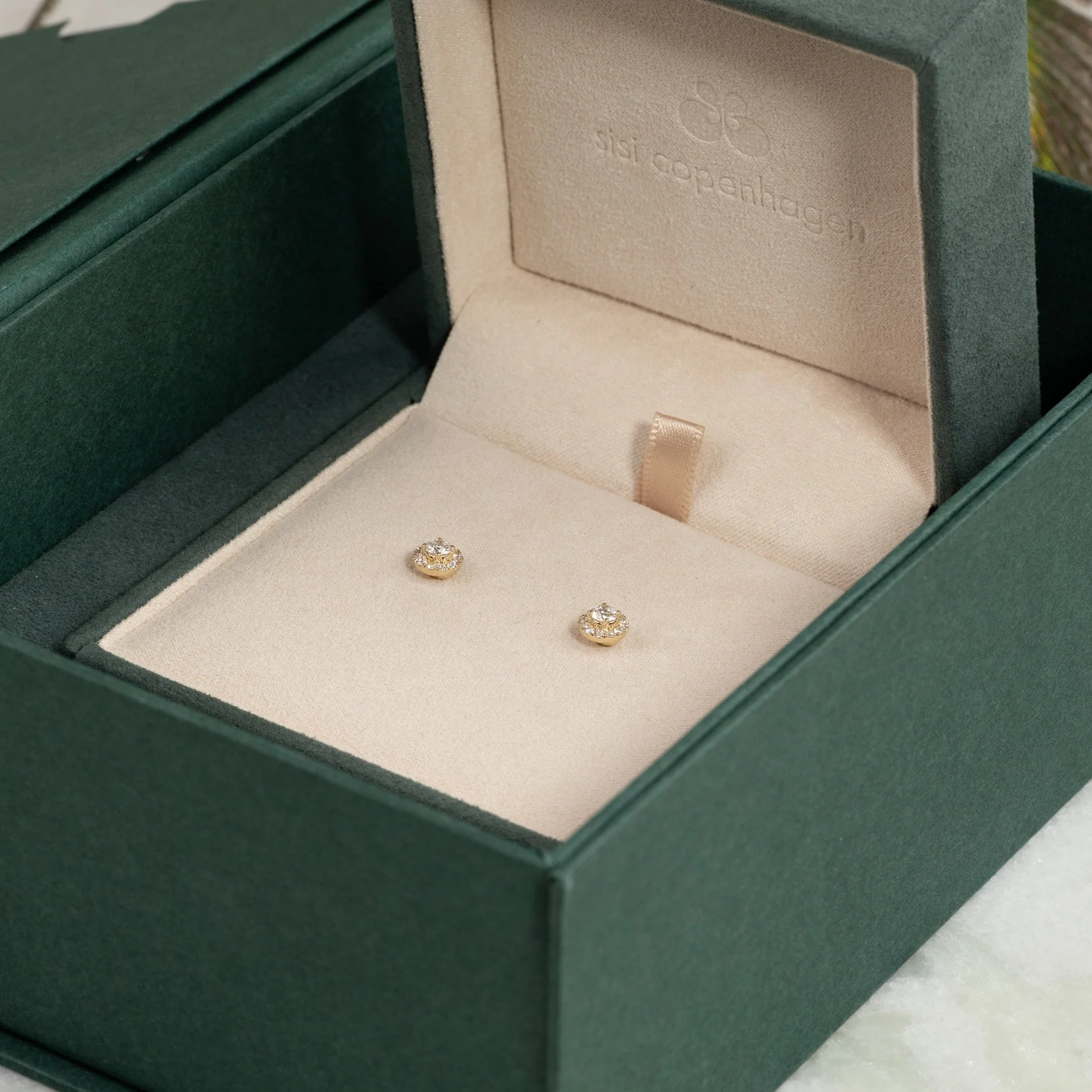 HALO LAB-DIAMOND STUD EARRING - 0.5ct - YG - Image 9