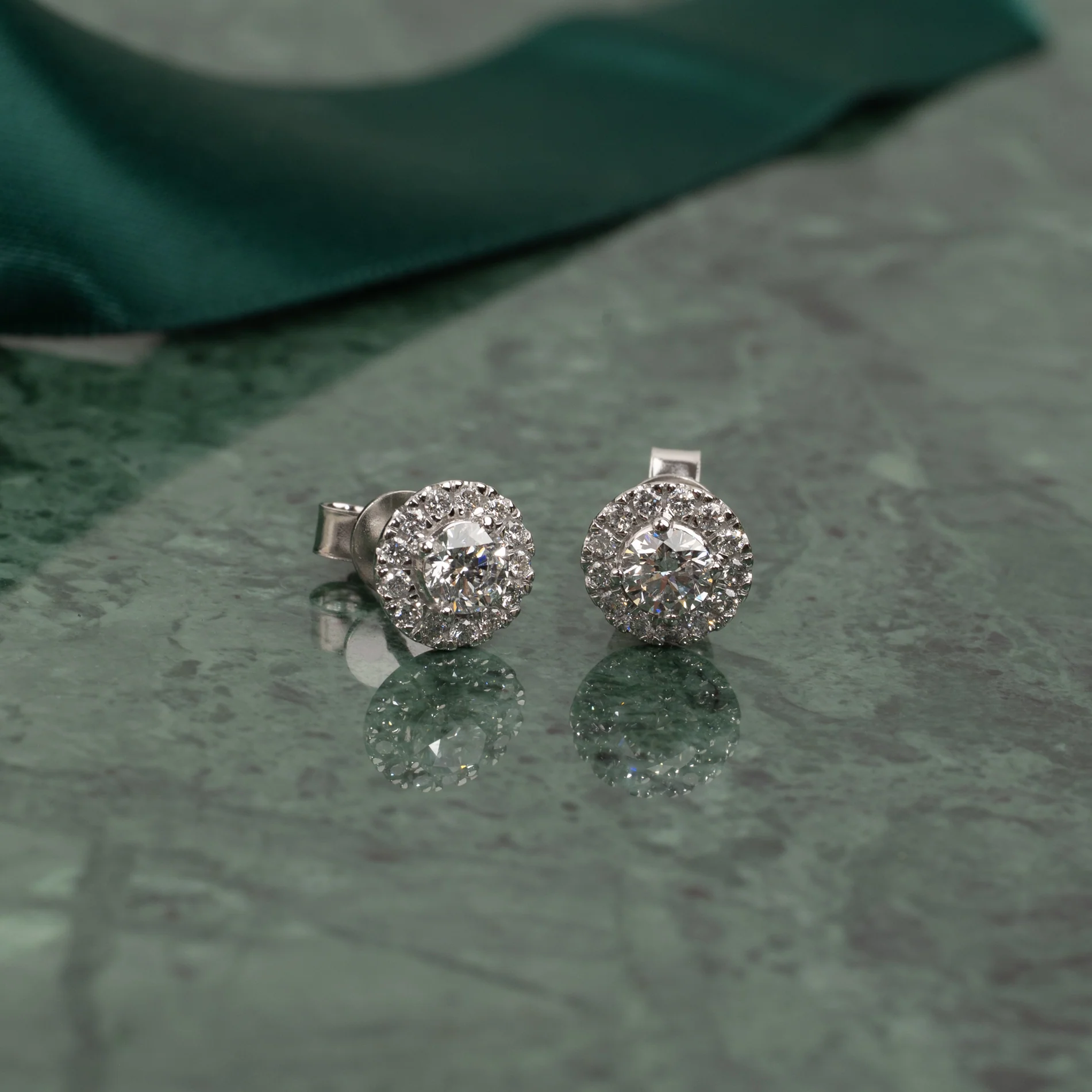 HALO LAB-DIAMOND STUD EARRING - 1.0ct - WG