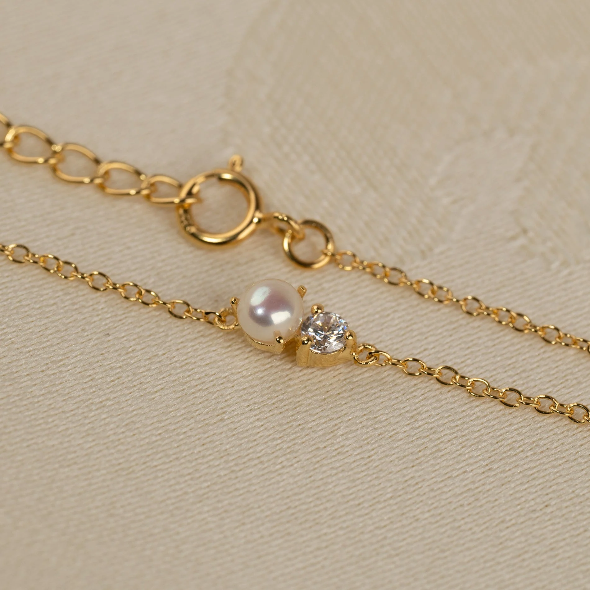 HANNAH PEARL GOLDEN BRACELET - Image 6