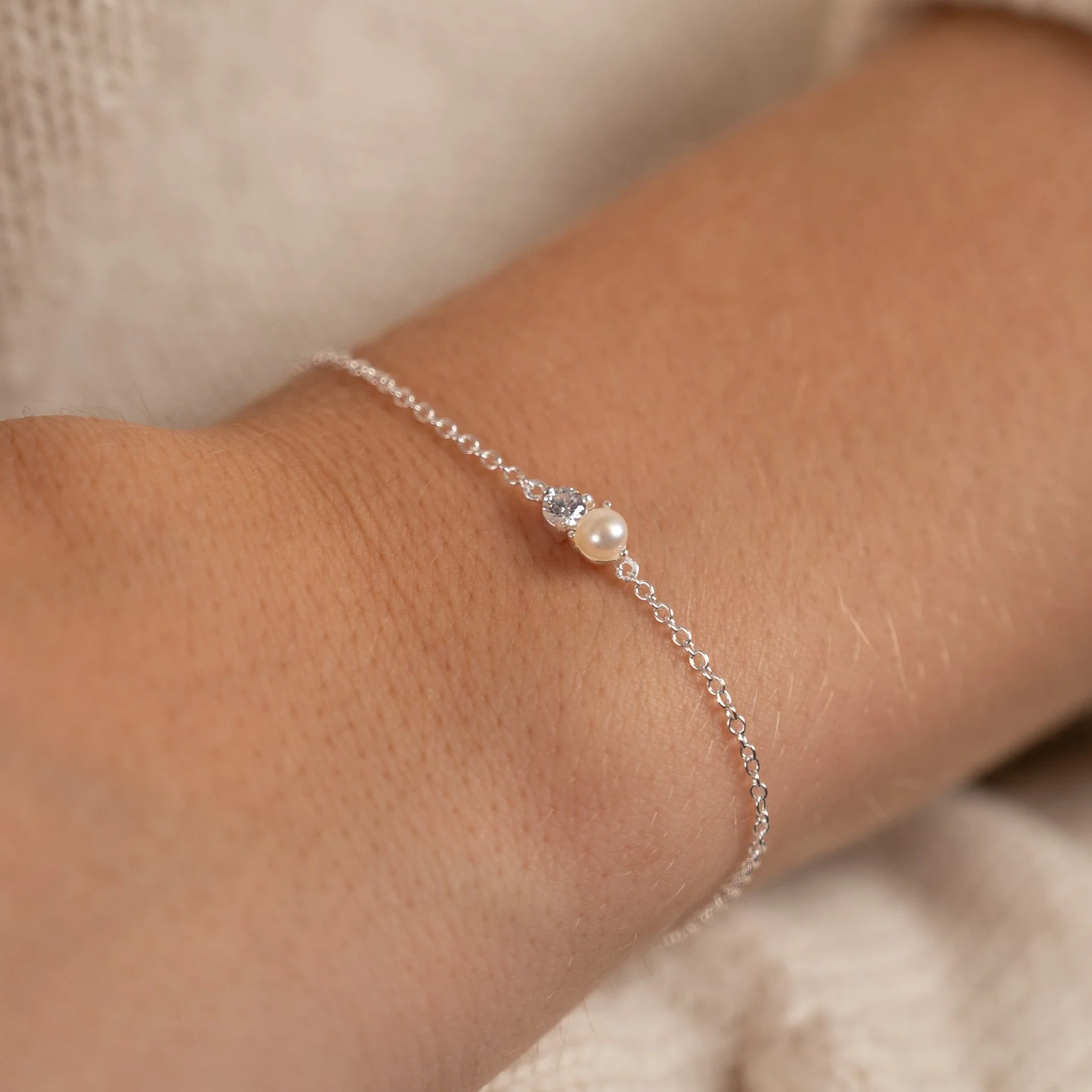 HANNAH PEARL SILVER BRACELET - Image 5