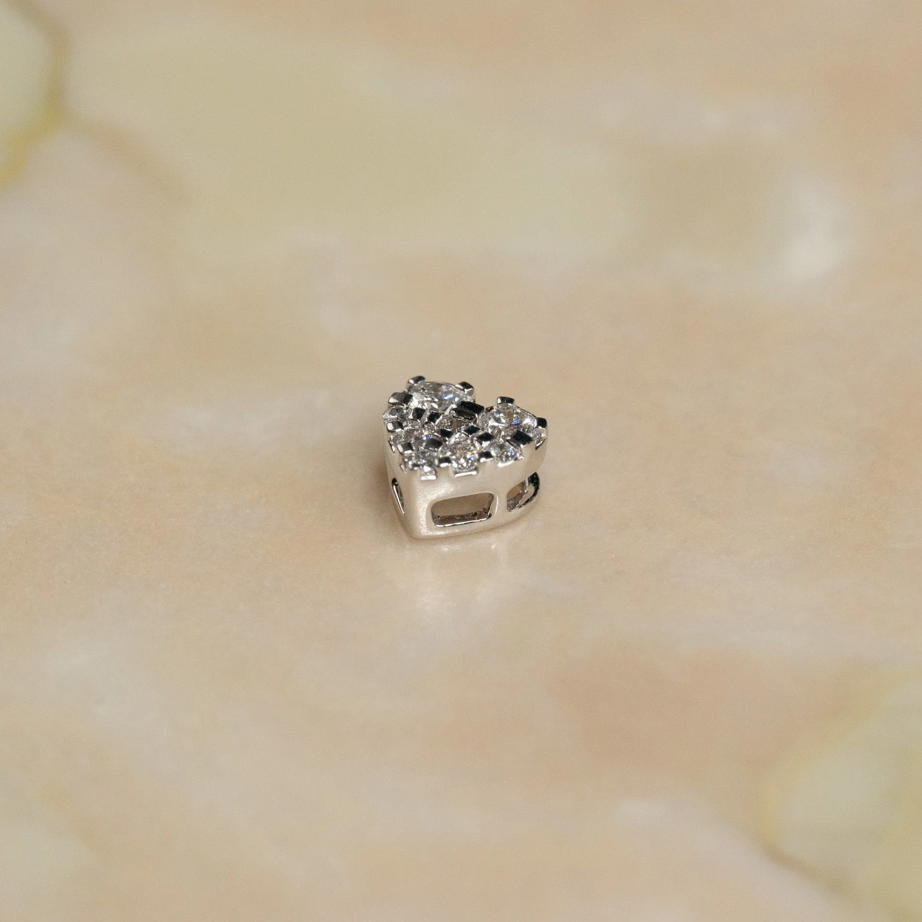 HEART PAVE LAB-DIAMOND PENDANT - 0.17ct - WG - Image 4