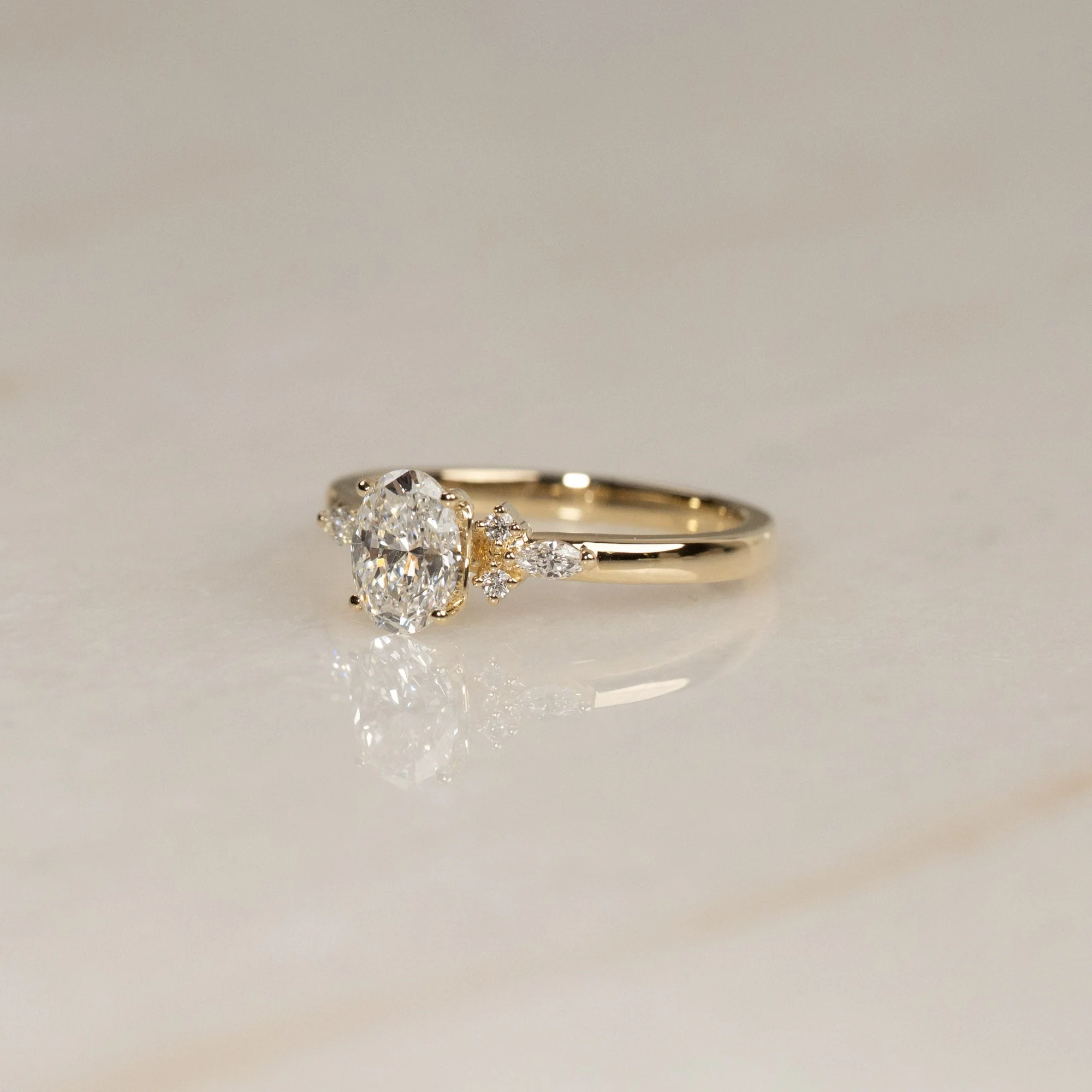 HEART-SET OVAL-CUT SIDESTONE DIAMOND RING - 0.75ct - Image 3