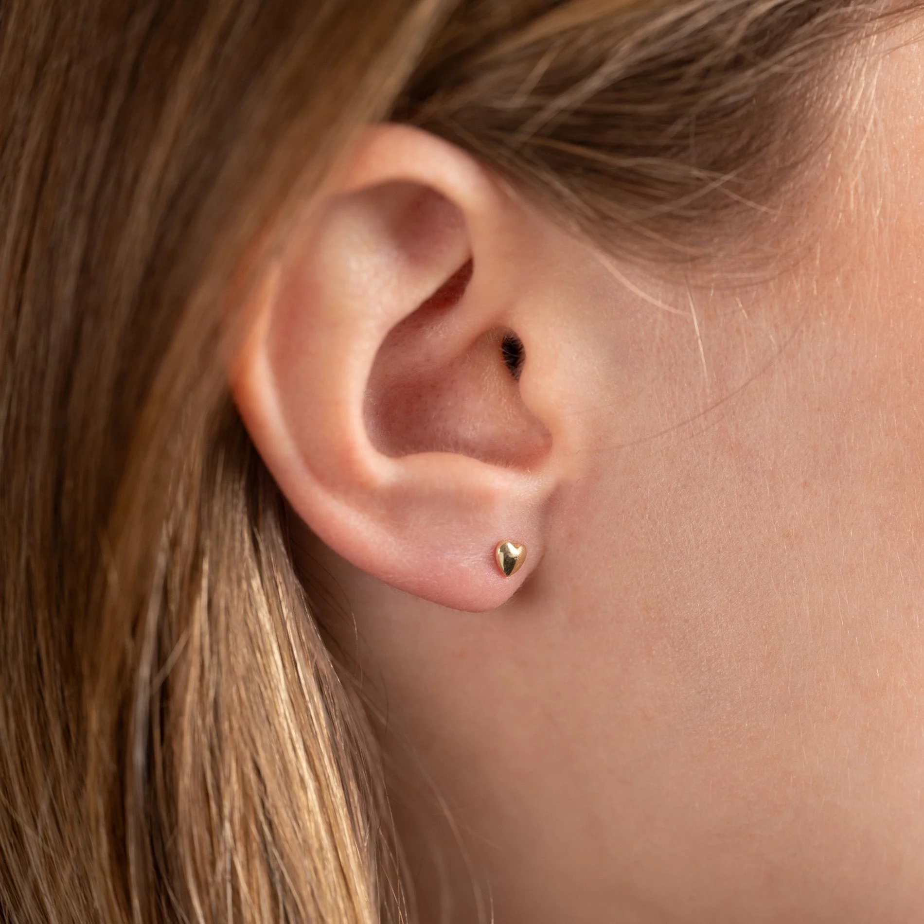 HEART SOLID GOLD STUD EARRING - Image 6