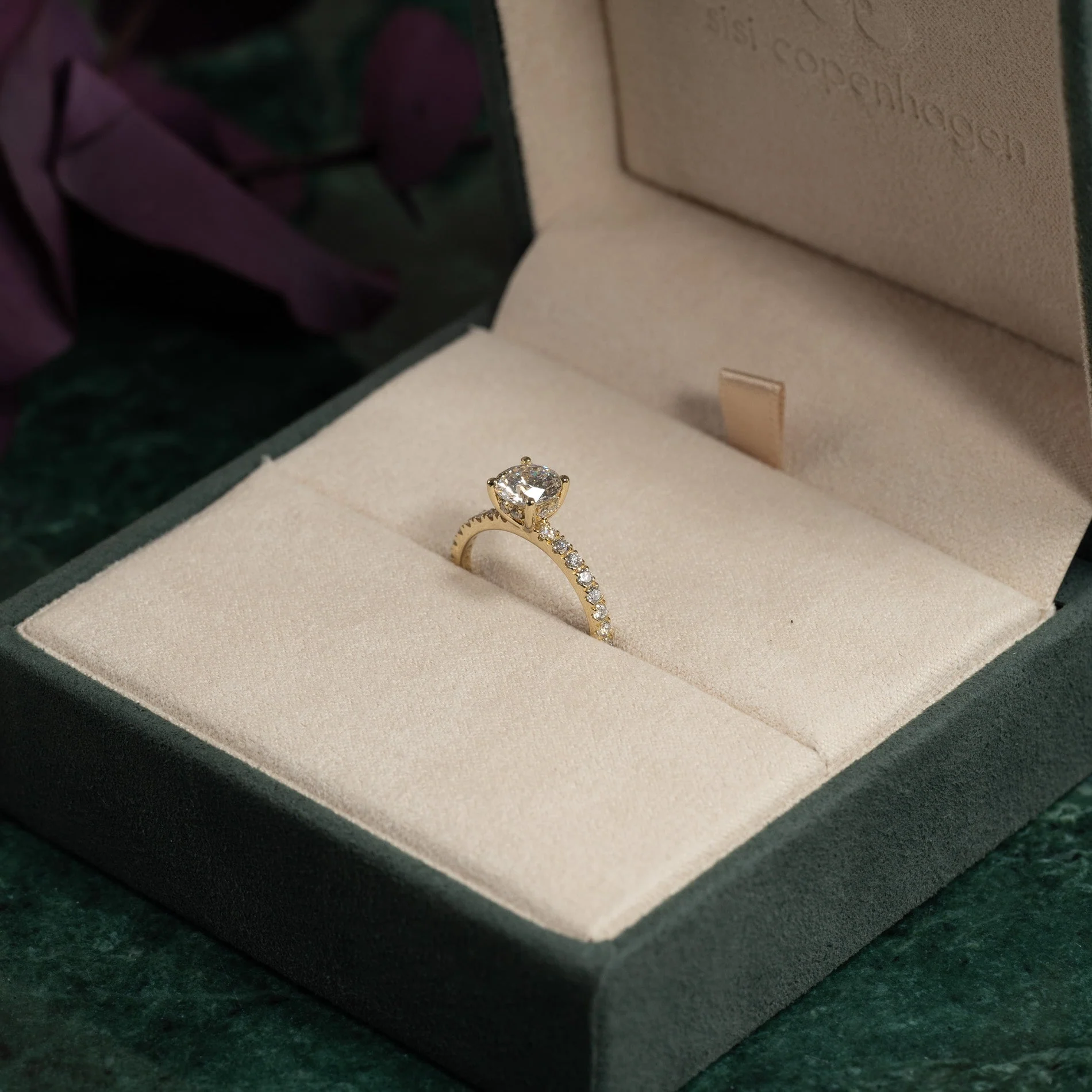 HIDDEN-HALO ALLIANCE LAB-DIAMOND RING - 1.5ct - YG - Image 5