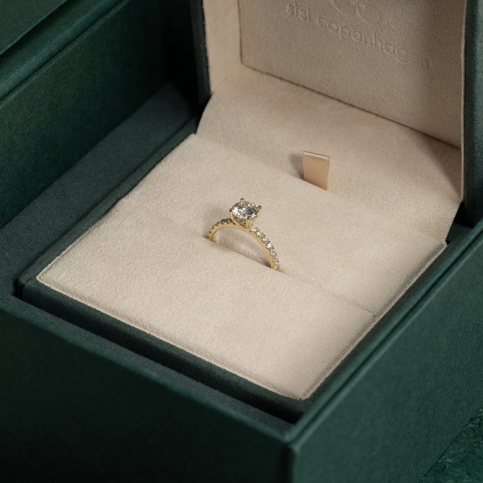 HIDDEN-HALO ALLIANCE LAB-DIAMOND RING - 1.5ct - YG - Image 8