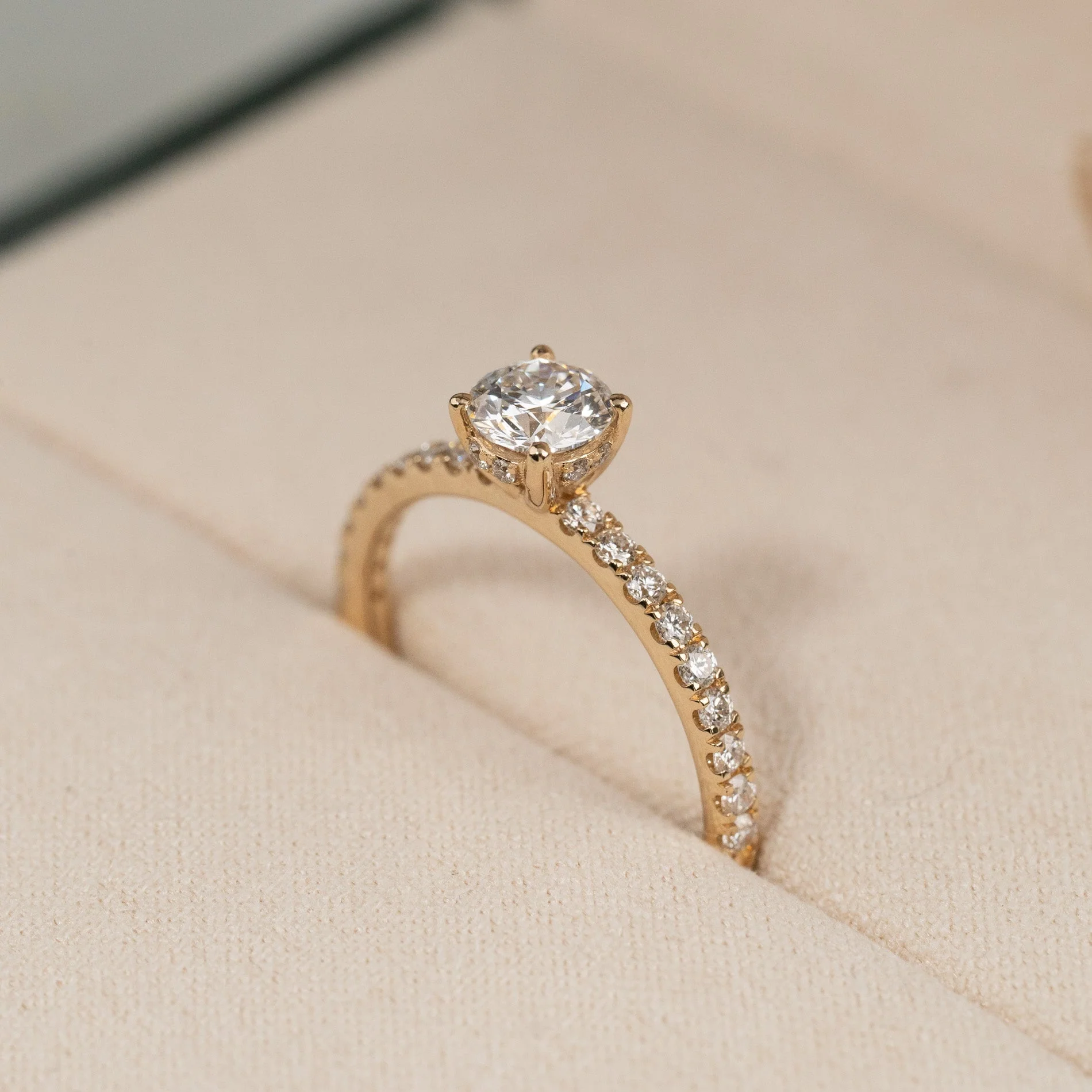 HIDDEN-HALO ALLIANCE DIAMOND RING - Image 7