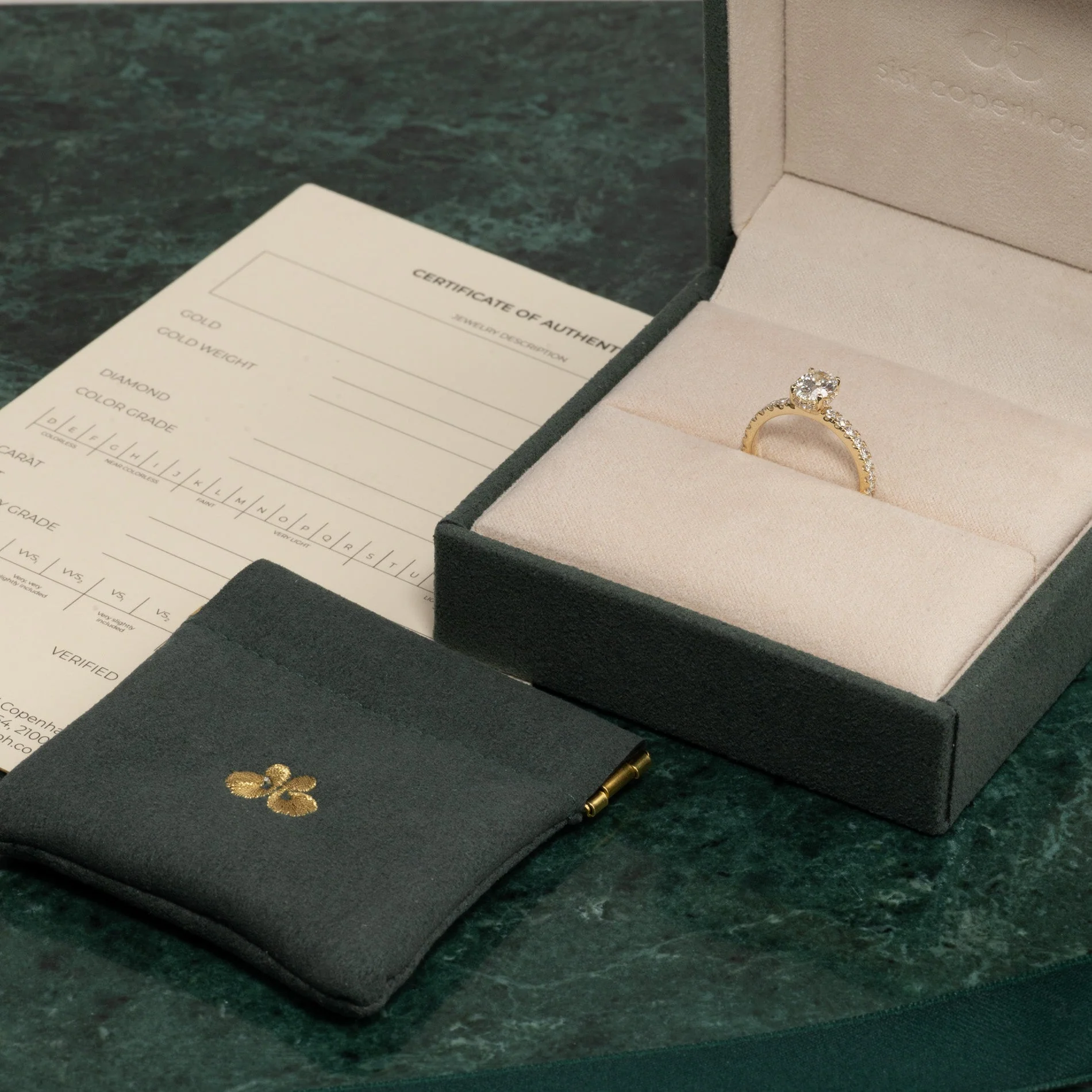 HIDDEN HALO OVAL-CUT ALLIANCE LAB-DIAMOND RING - 1.5ct - YG - Image 5