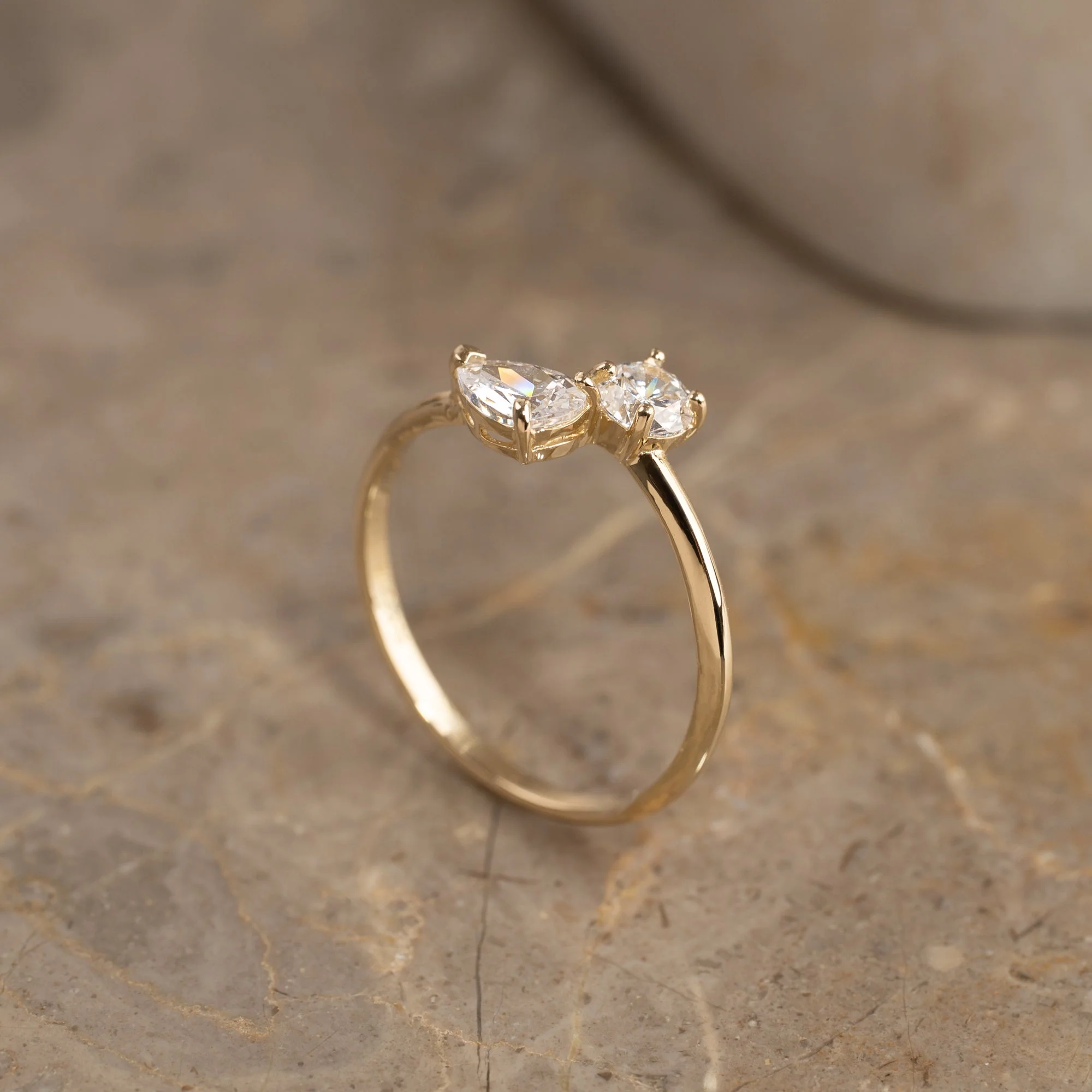 HOLLY CRYSTAL SOLID GOLD RING - Image 6
