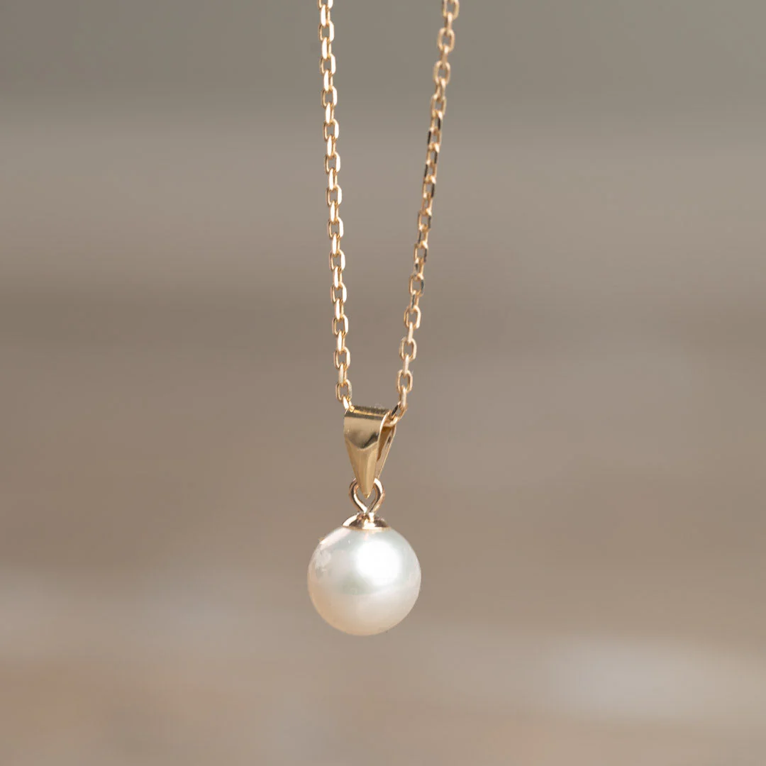 INA PEARL SOLID GOLD PENDANT - Image 4