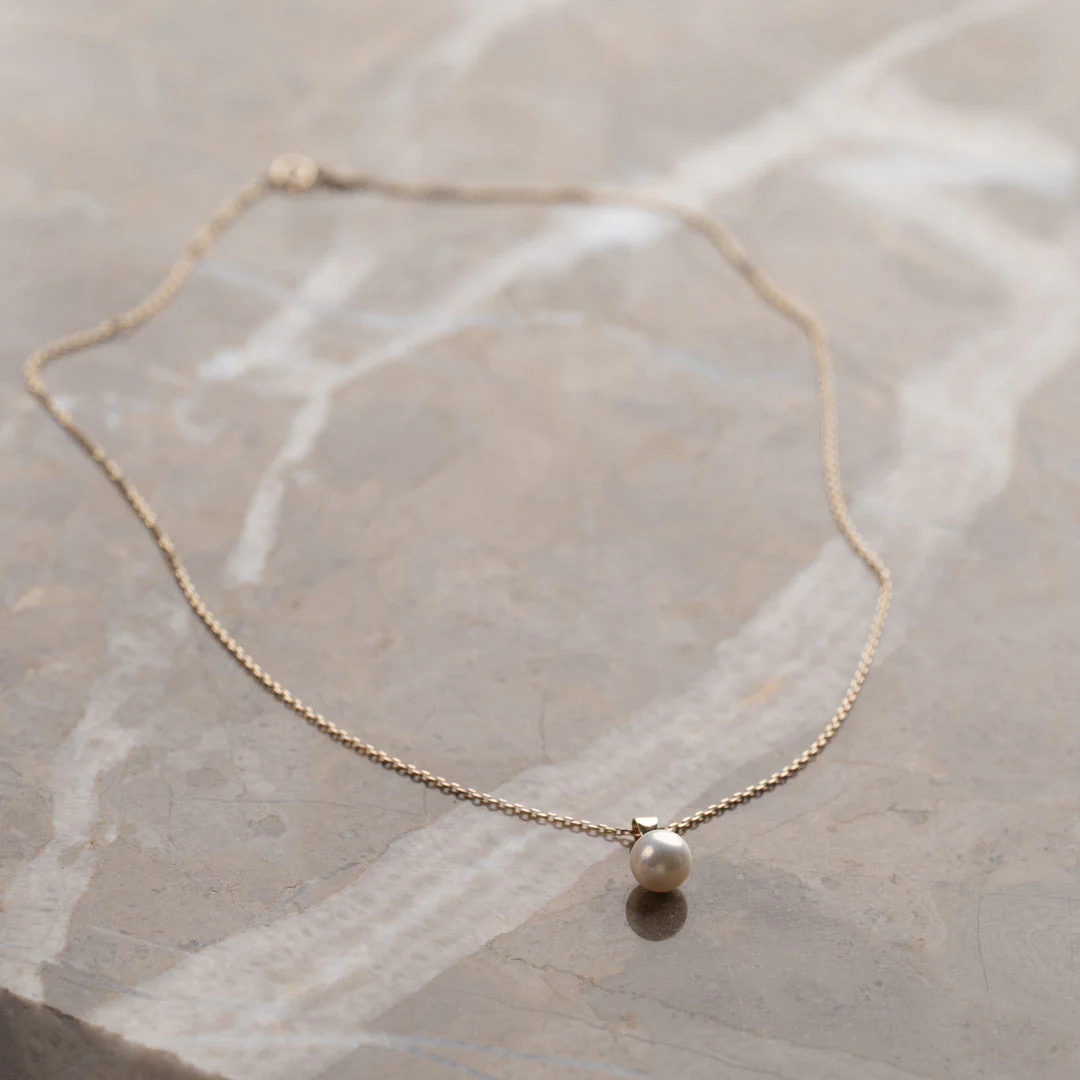 INA PEARL SOLID GOLD PENDANT - Image 6