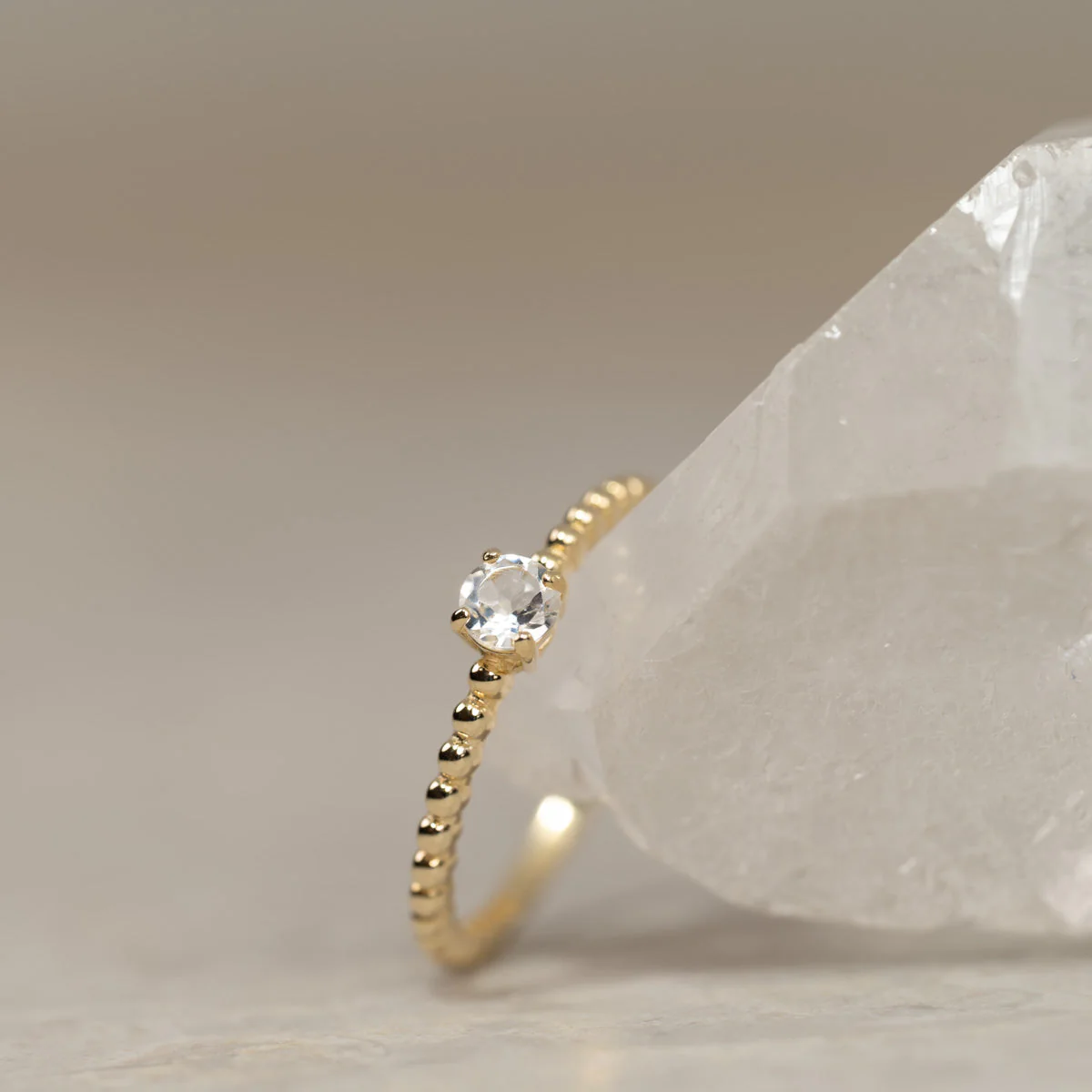 INGRID CRYSTAL SOLID GOLD RING - Image 2