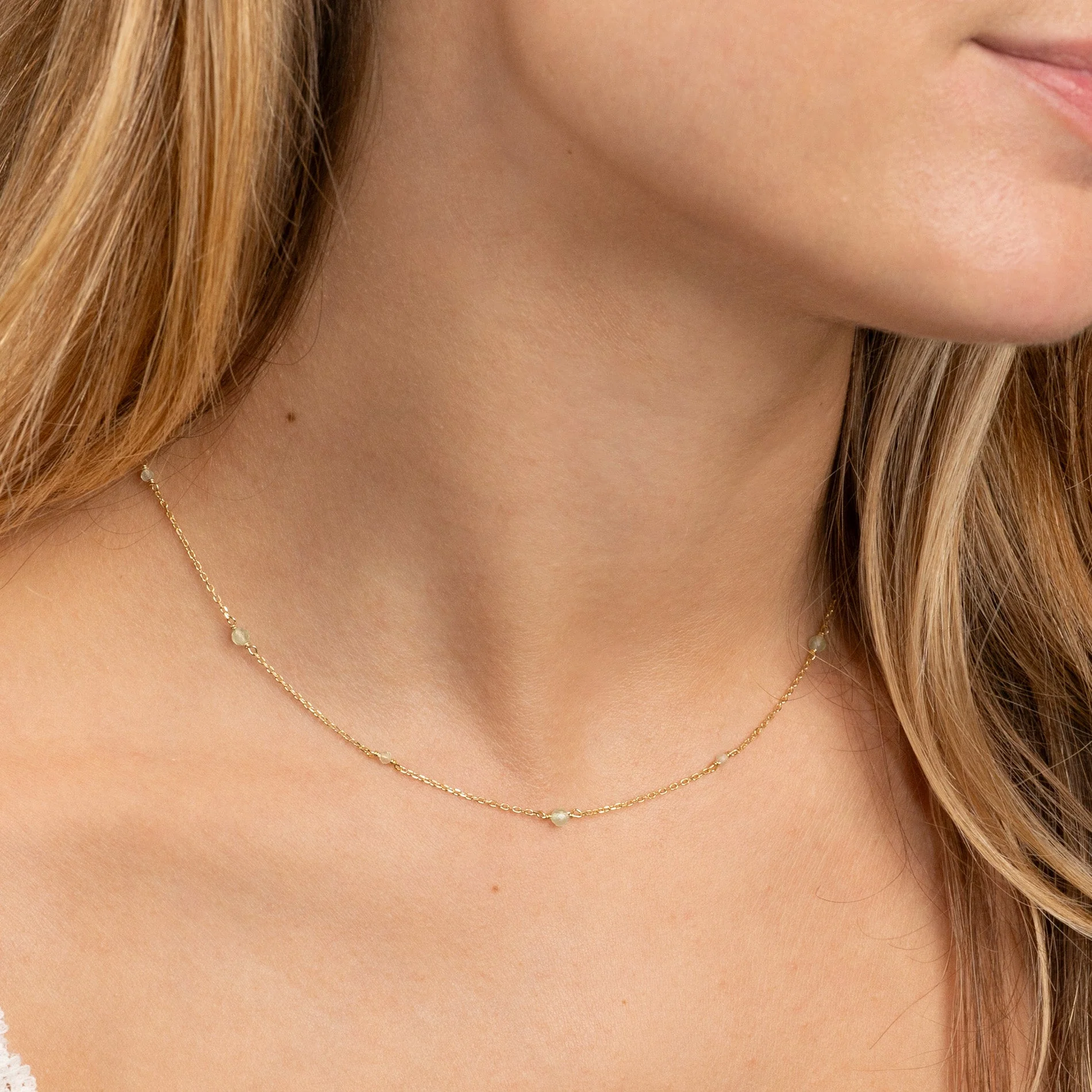 ISABELLA GREEN JADE GOLDEN NECKLACE - Image 2