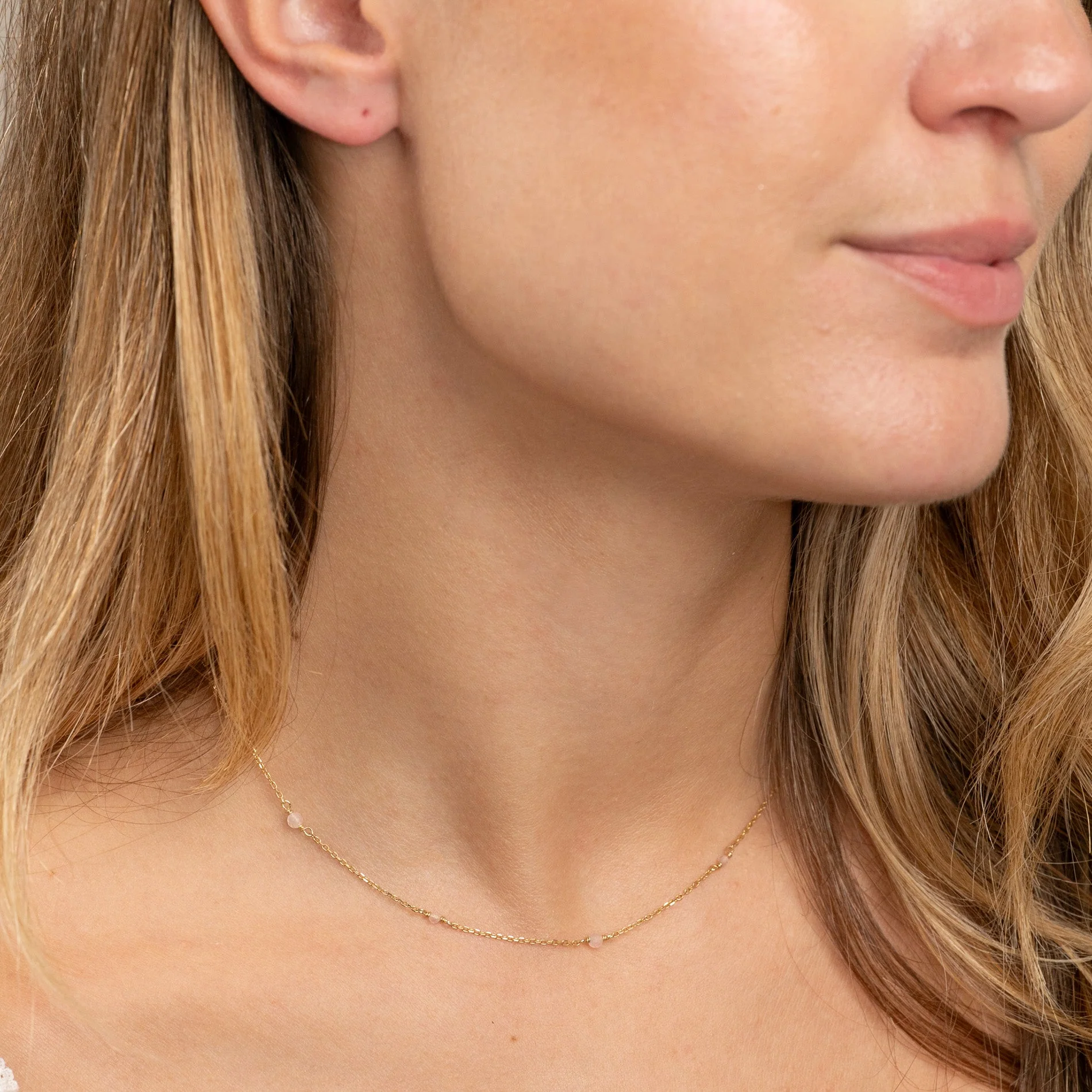 ISABELLA ROSE JADE GOLDEN NECKLACE - Image 6