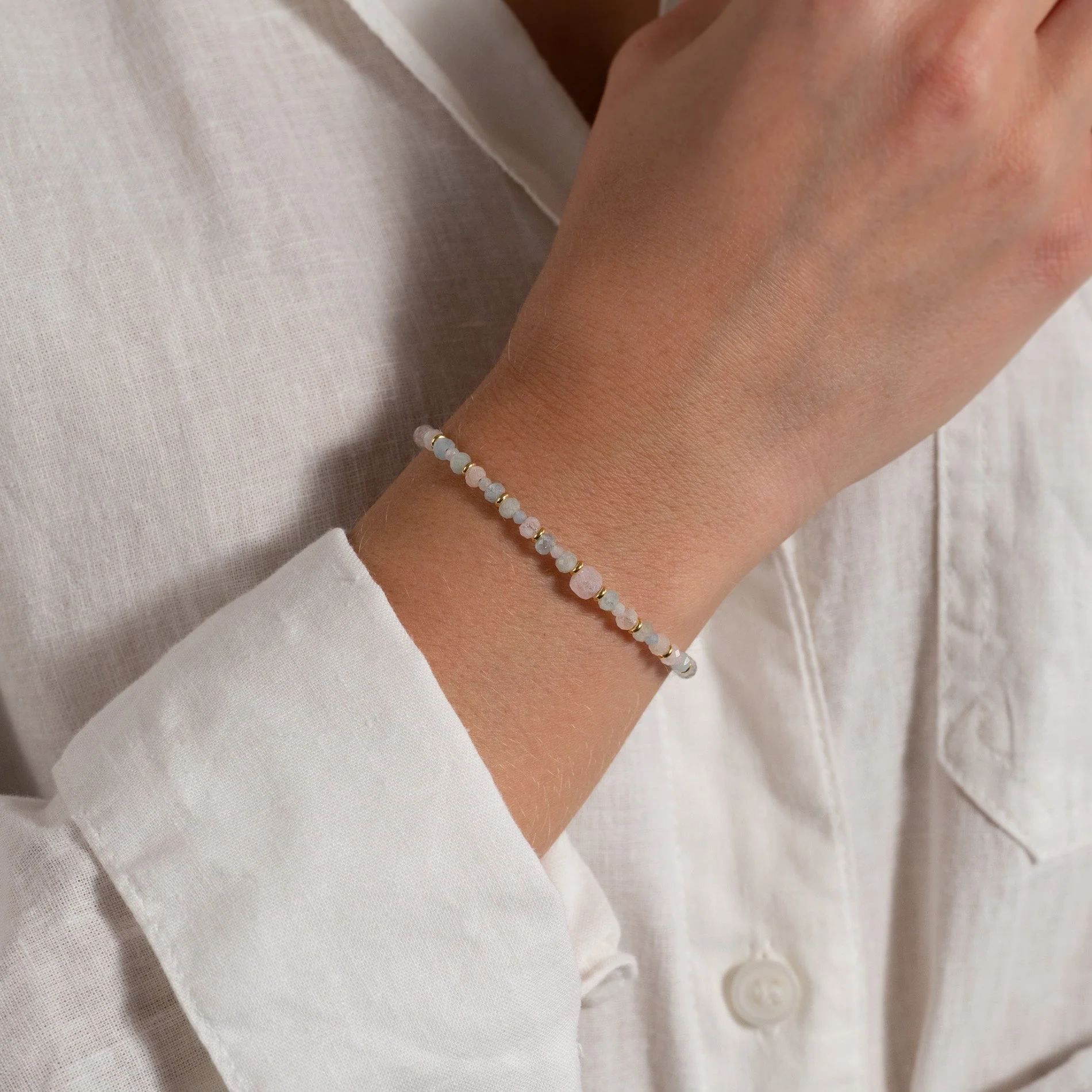 ISLA MORGANITE GOLDEN BRACELET - Image 5