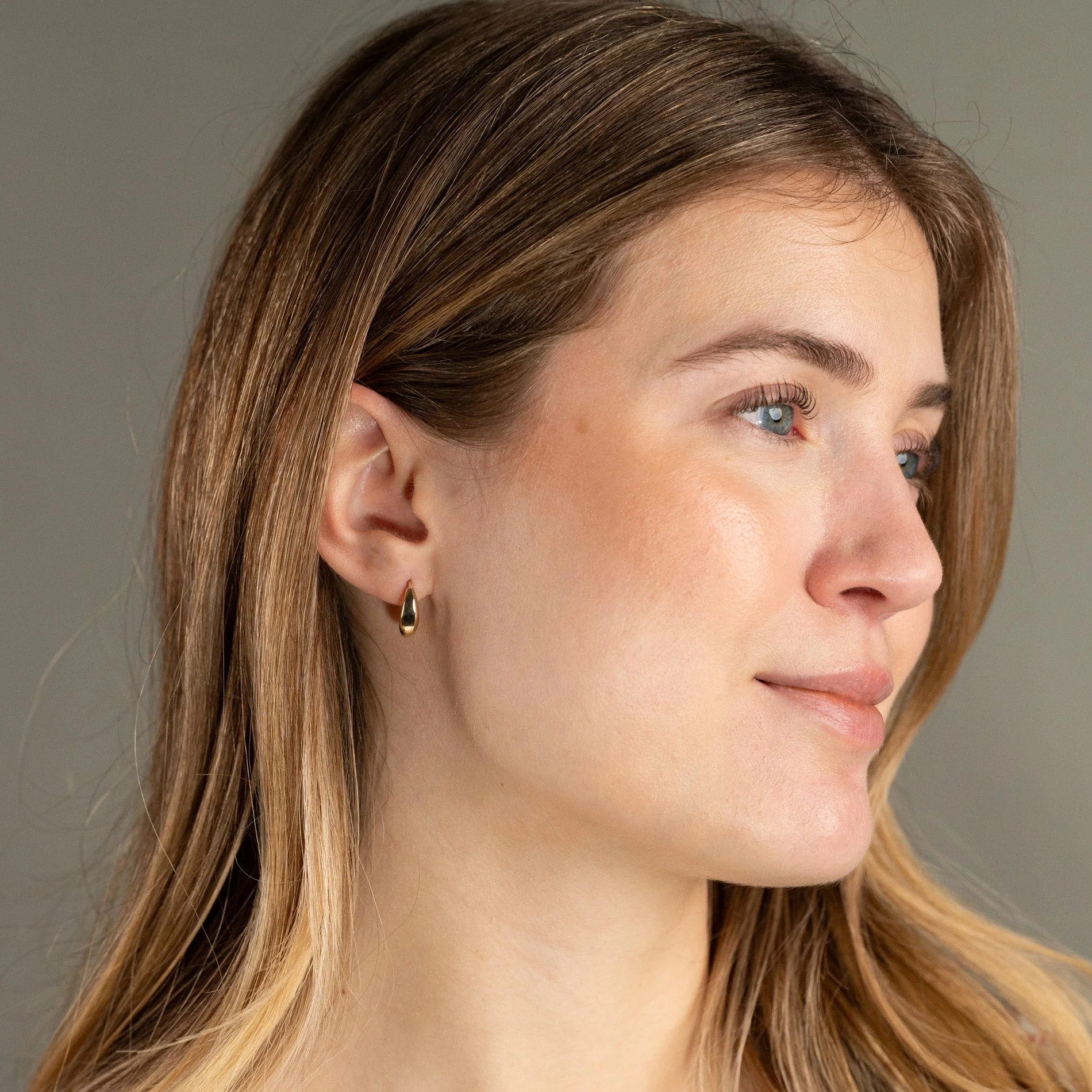 KARMEN SOLID GOLD CREOL EARRING - Image 6